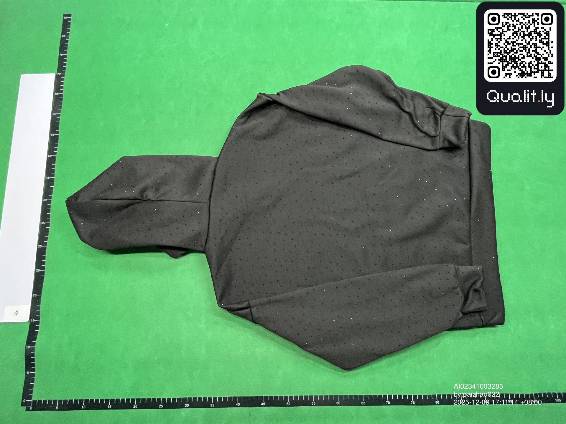 连帽卫衣 QC 照片 2 / 4