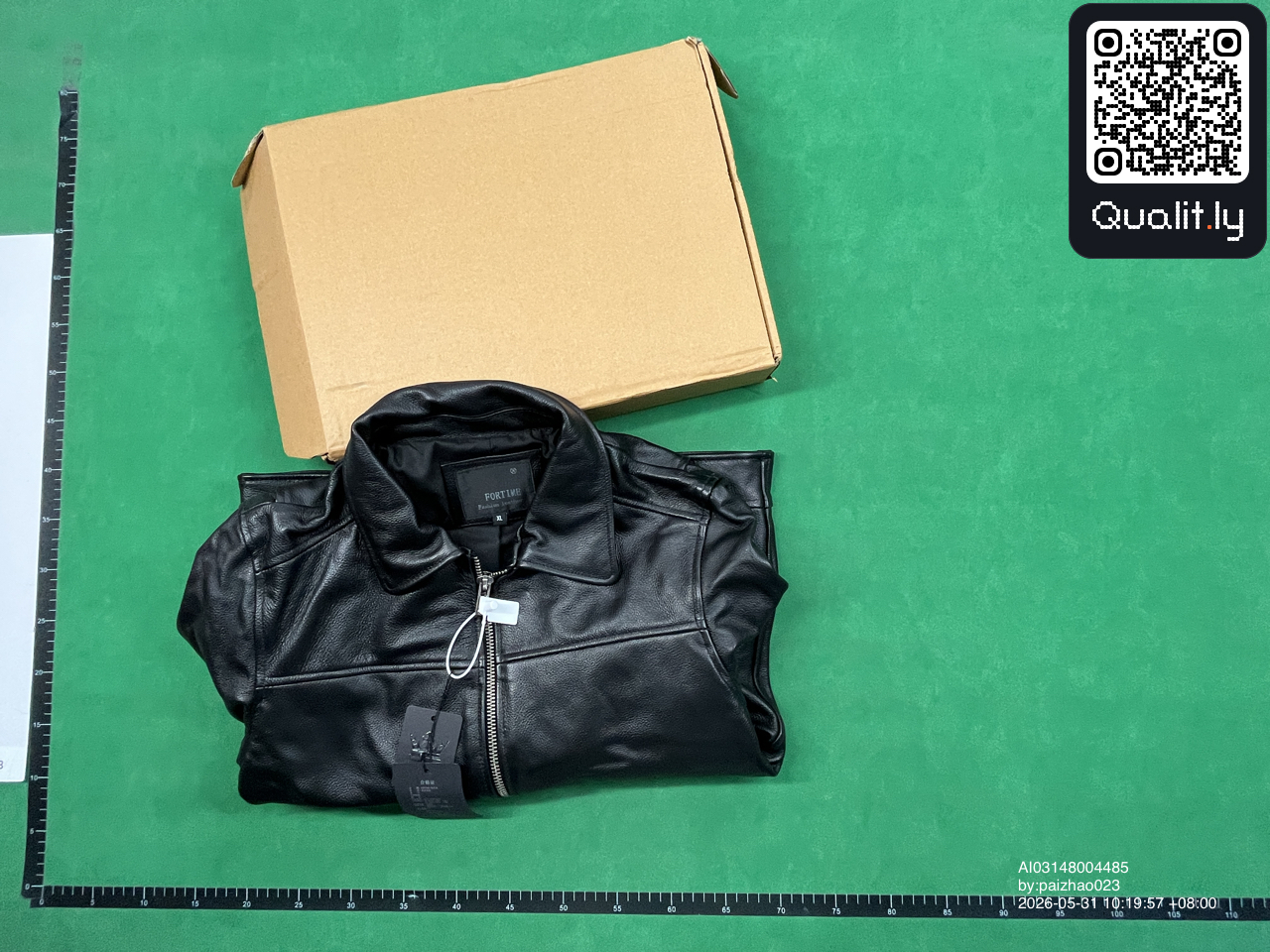 Jacke — QC-Foto 2 von 10