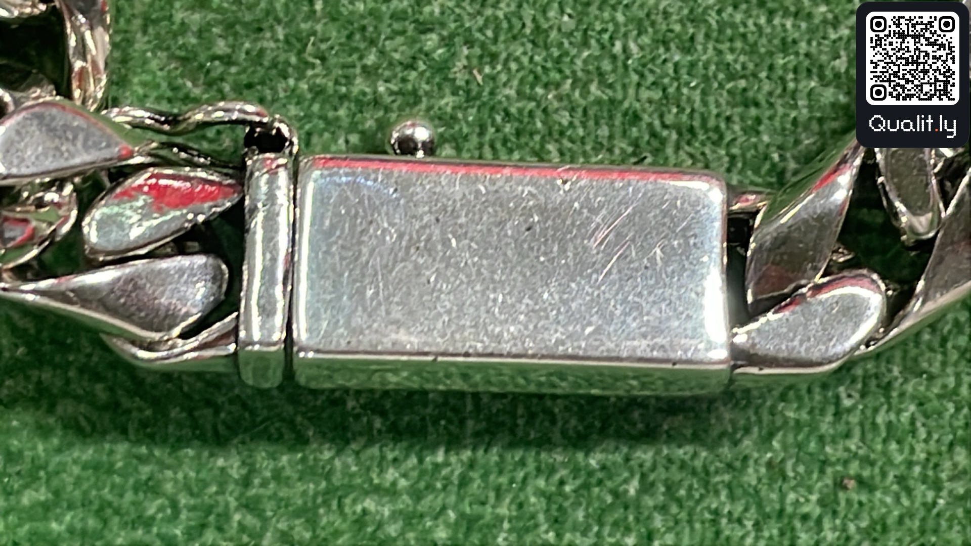 Gioiello — foto QC 2 di 3