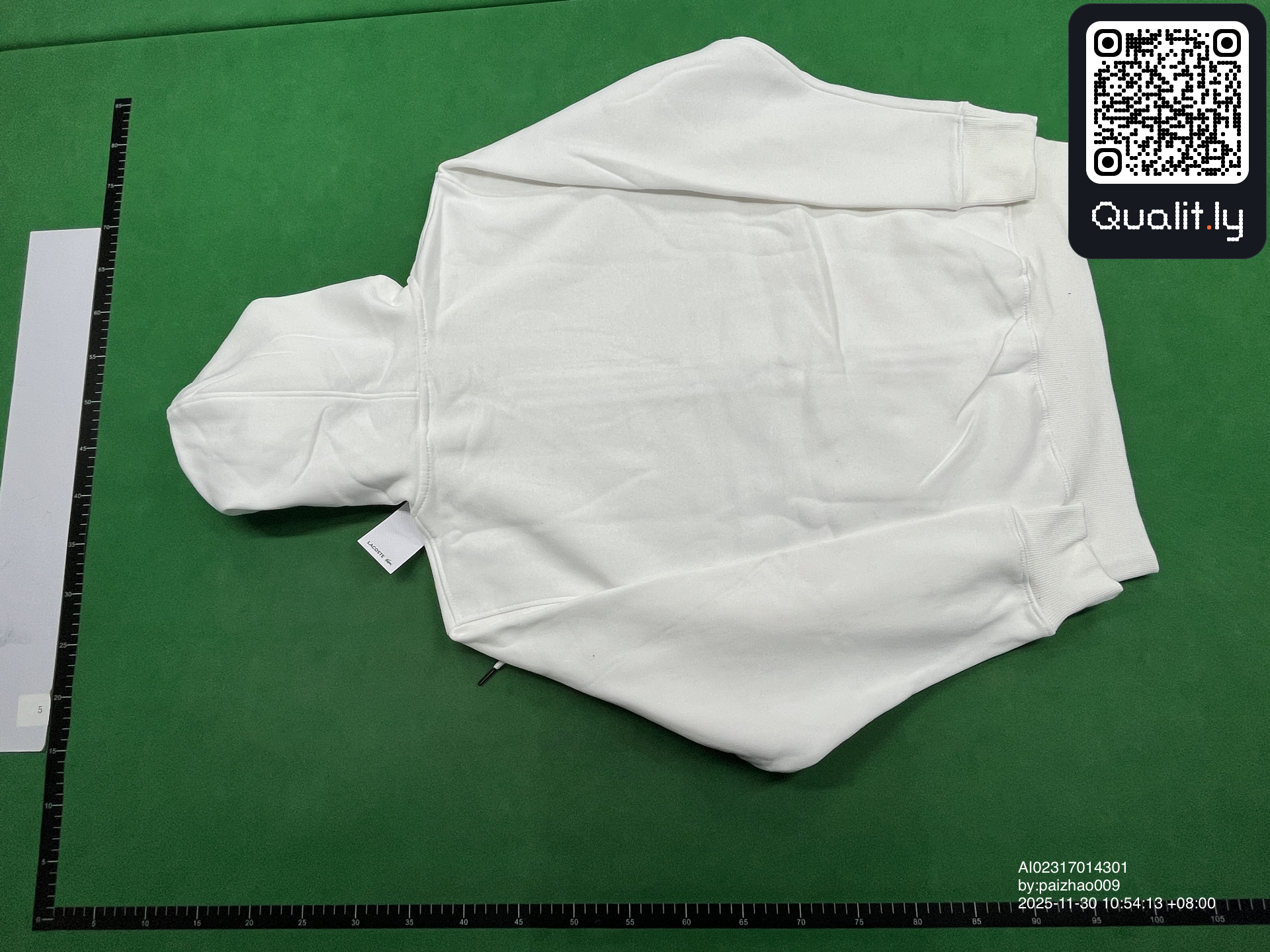 Hoodie QC photo 2 of 4