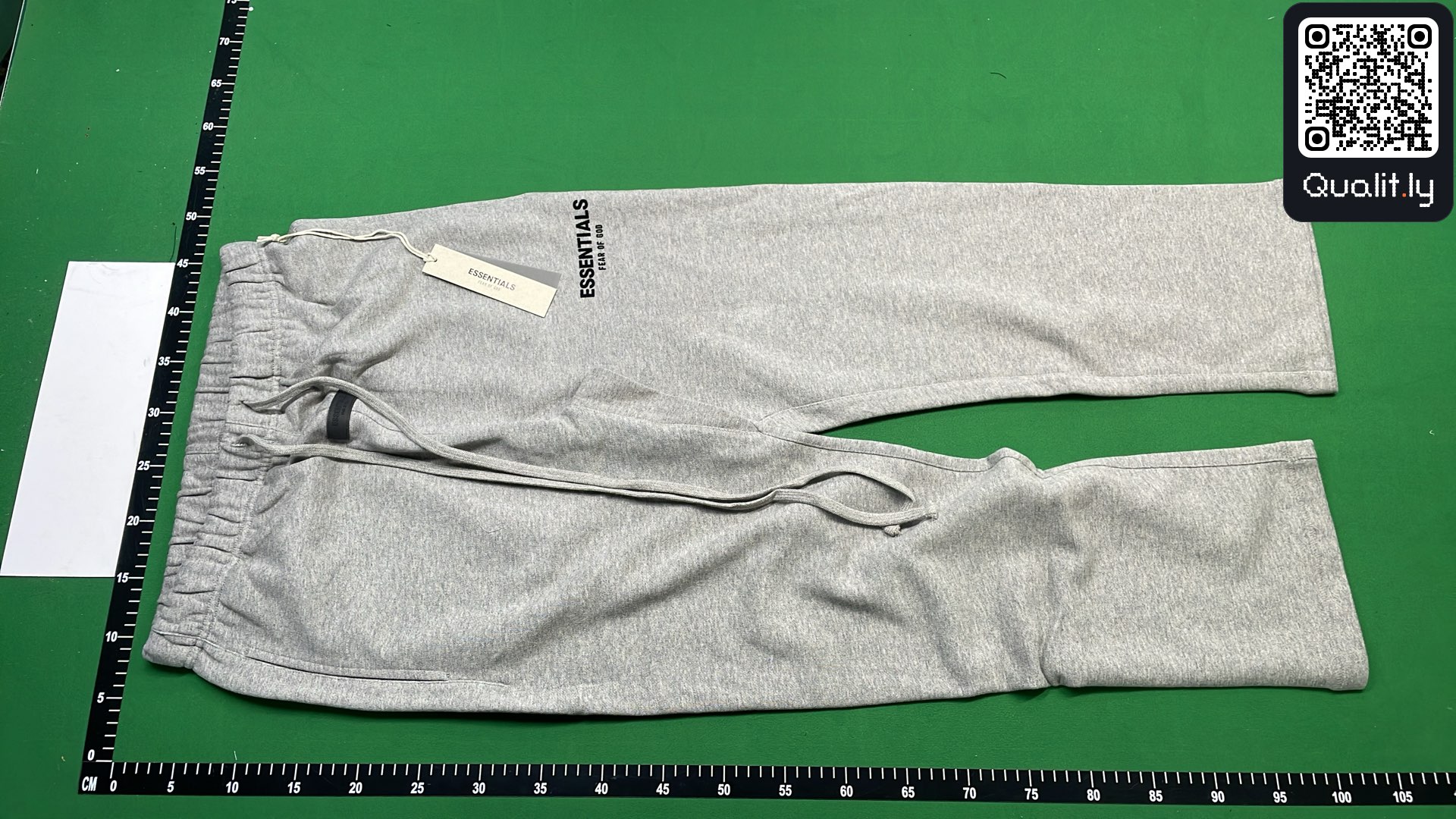 Pants QC photo 2 of 24