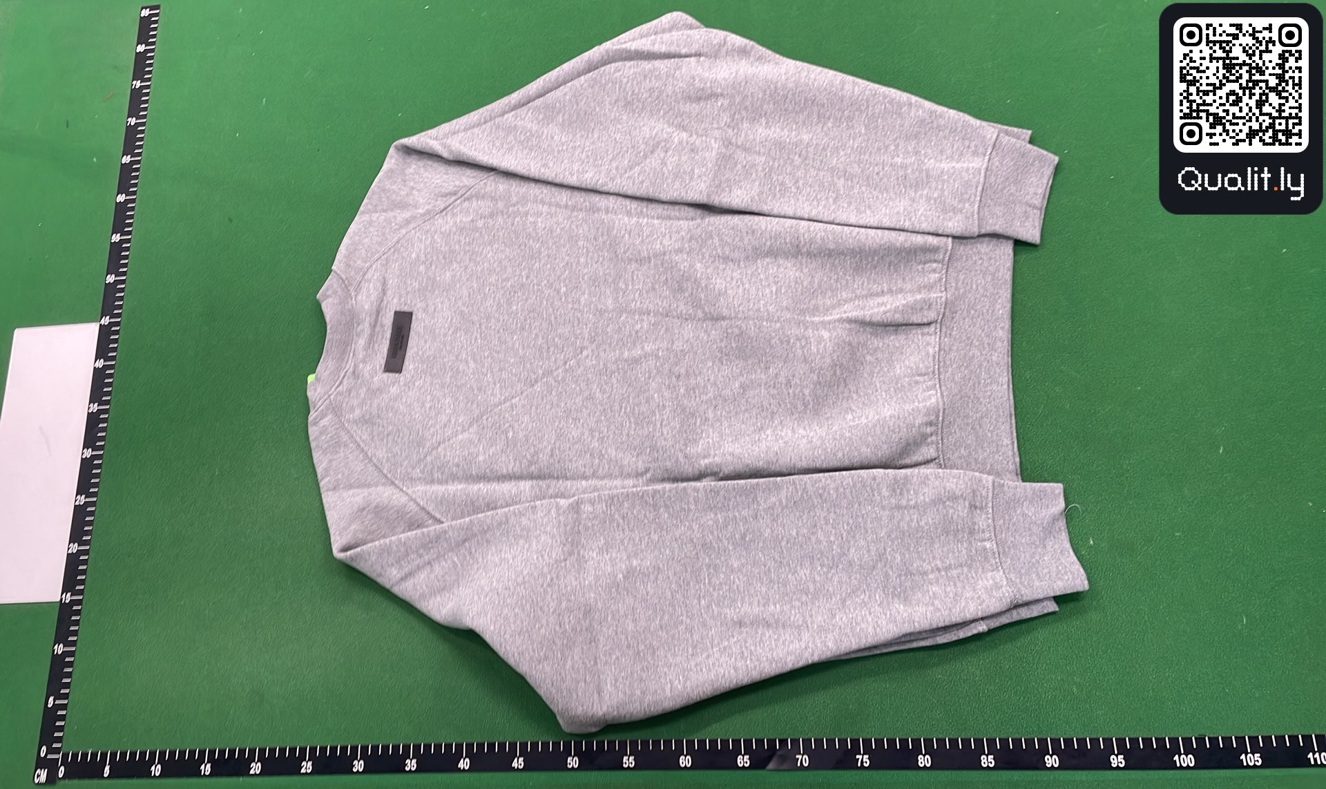 Sweatshirt QC photo 3 of 24