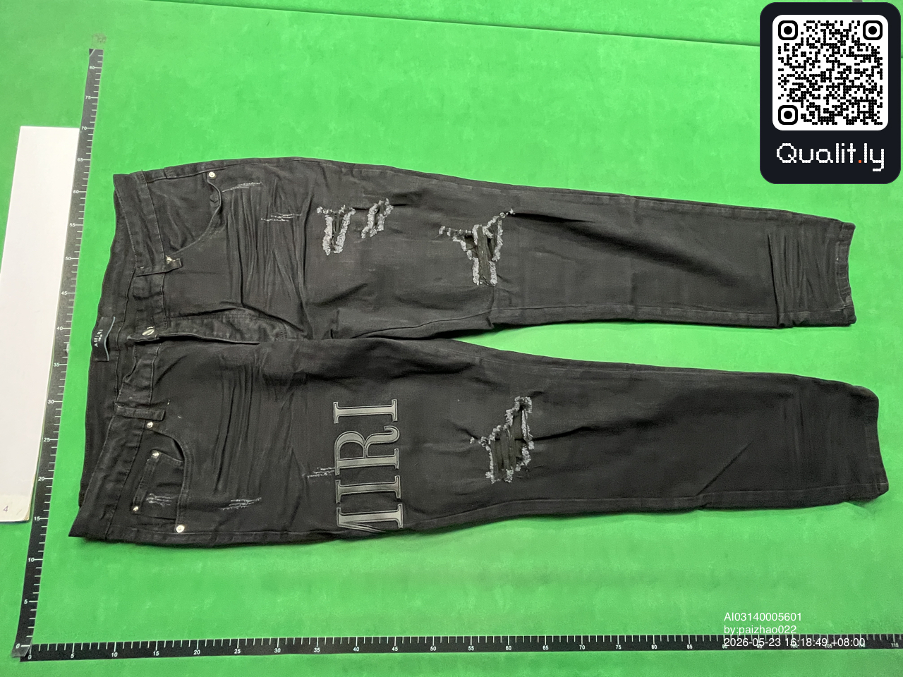 Jeansy — zdjęcie QC 2 z 54