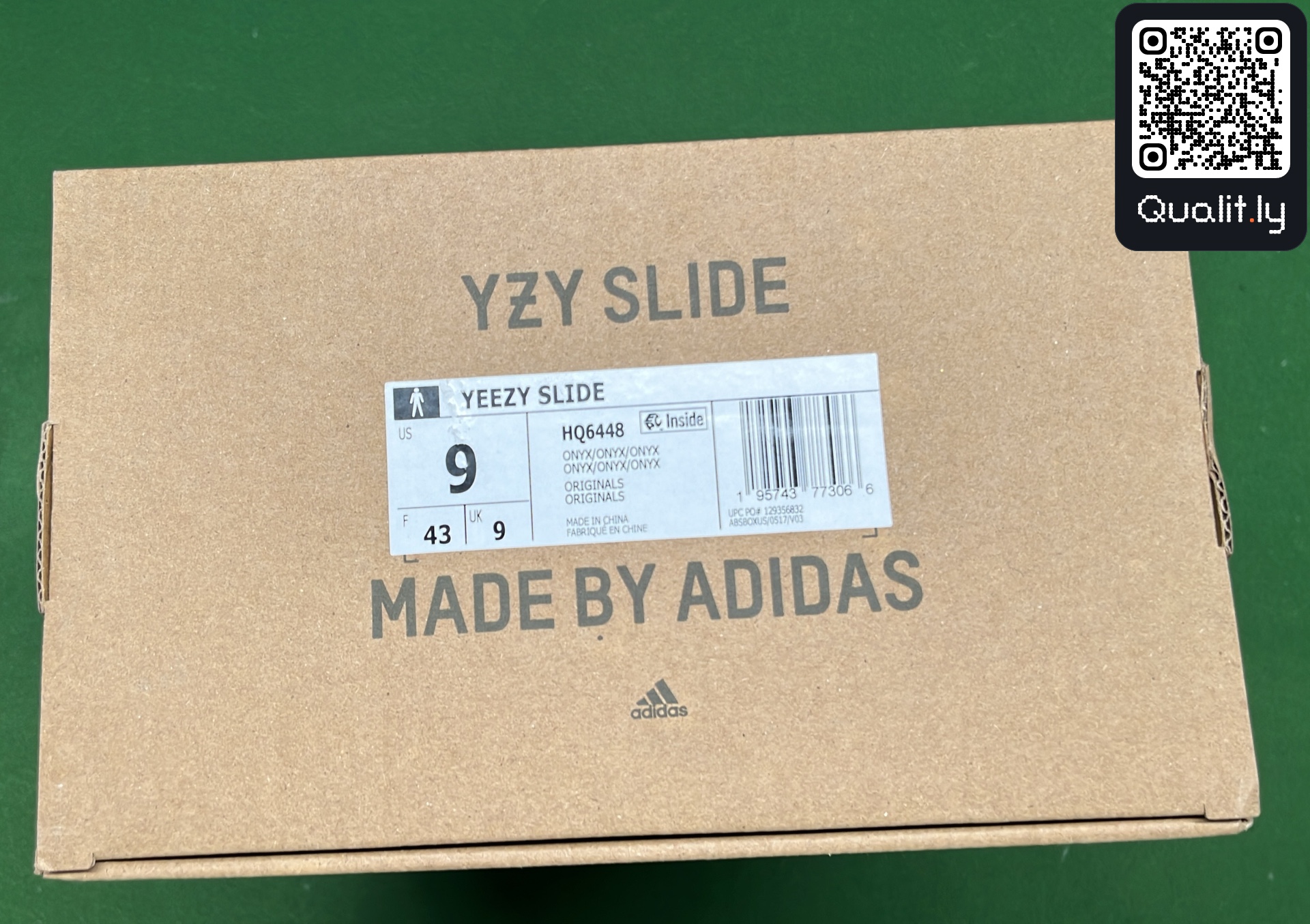 Sneakers QC photo 2 of 161