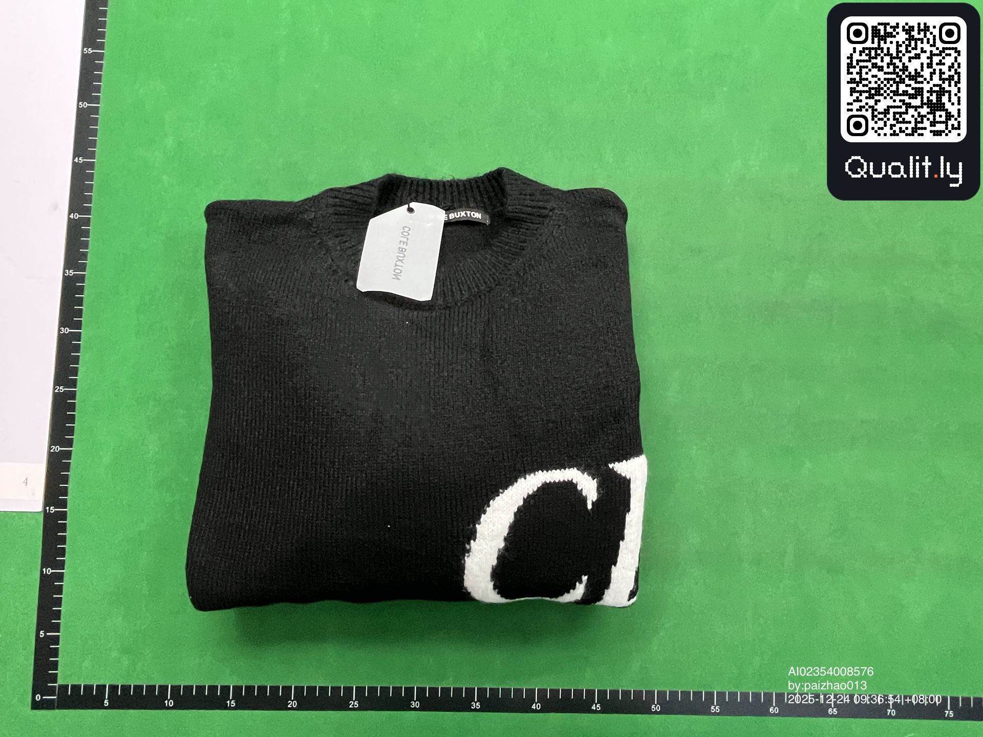 Pull — photo QC 1 sur 32
