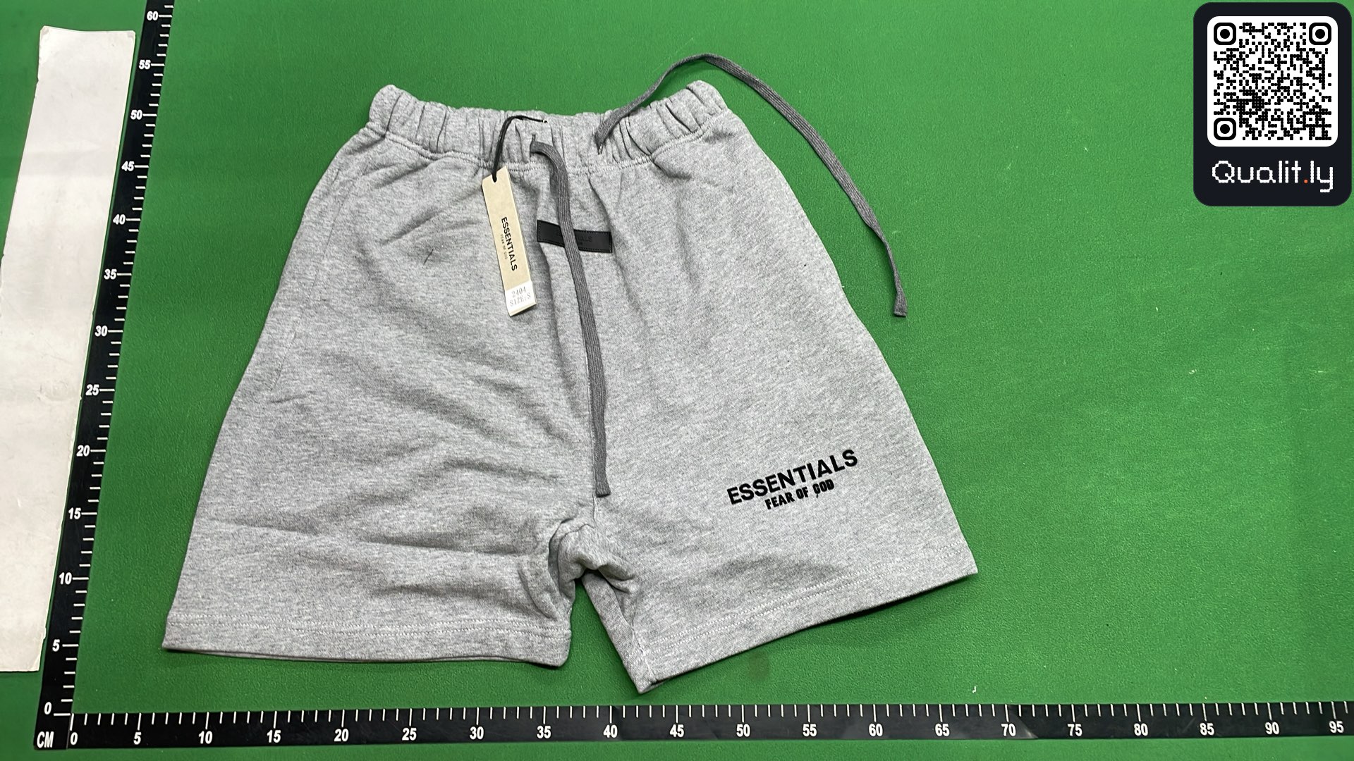 Pantaloncini — foto QC 2 di 28