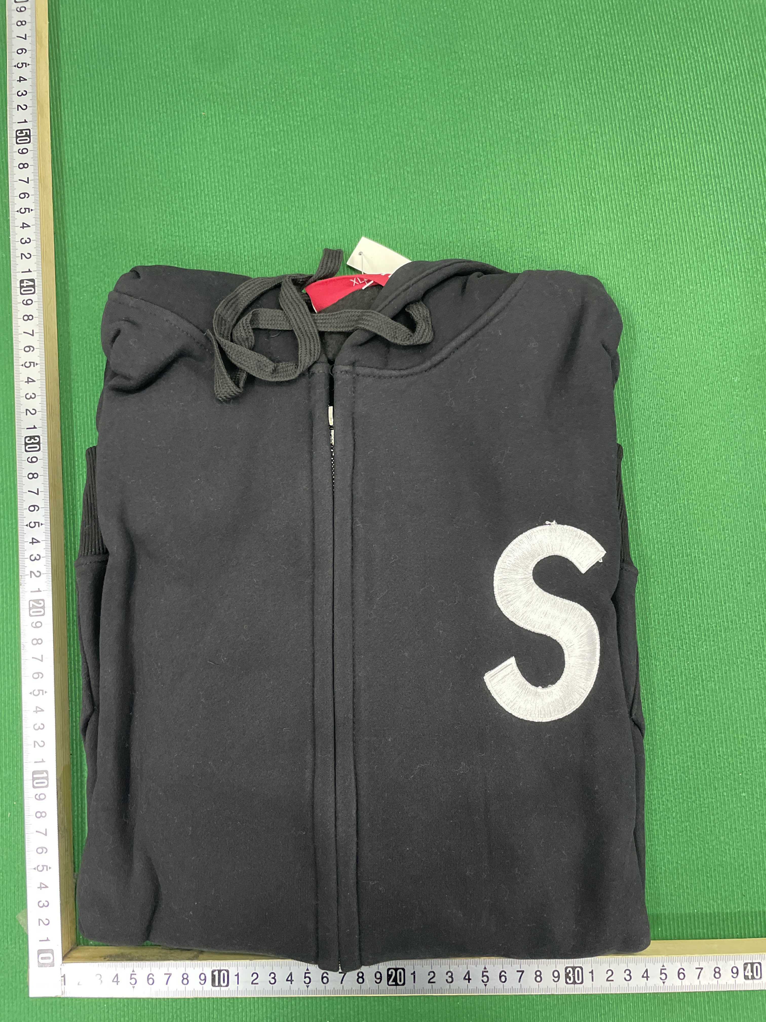 Hoodie — QC-foto 1 van 30