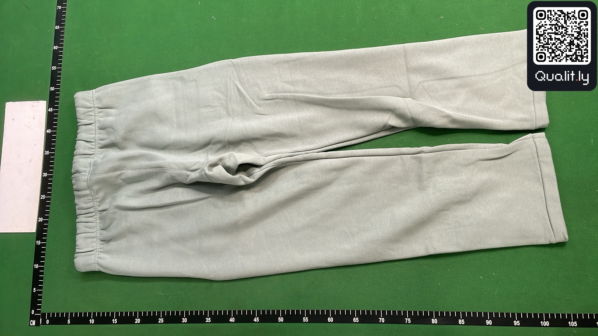 Pantaloni — fotografie QC 3 din 4