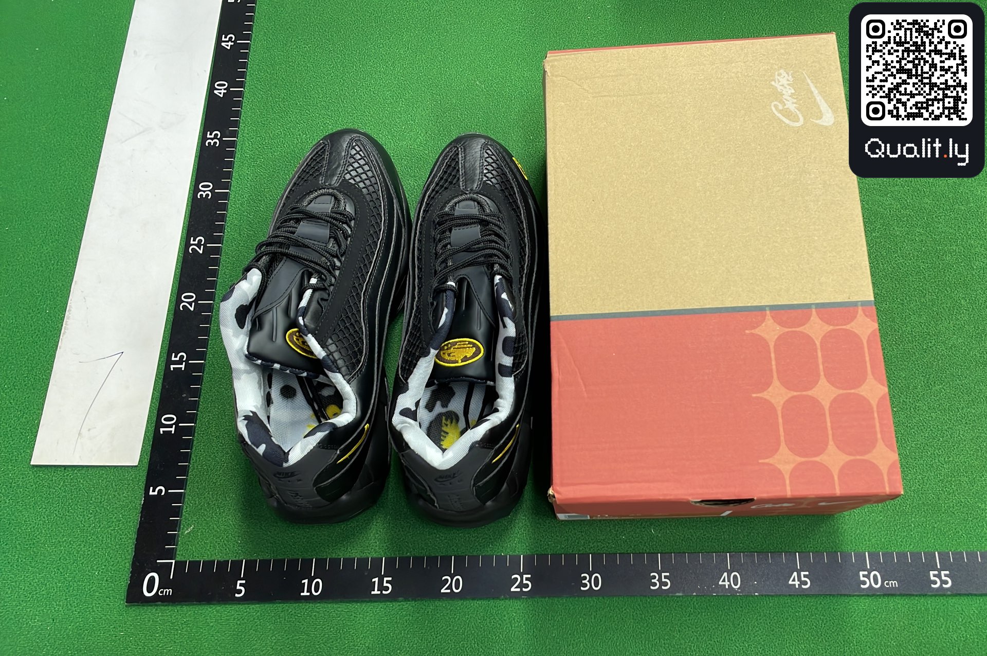 Sneakers — foto QC 1 di 392