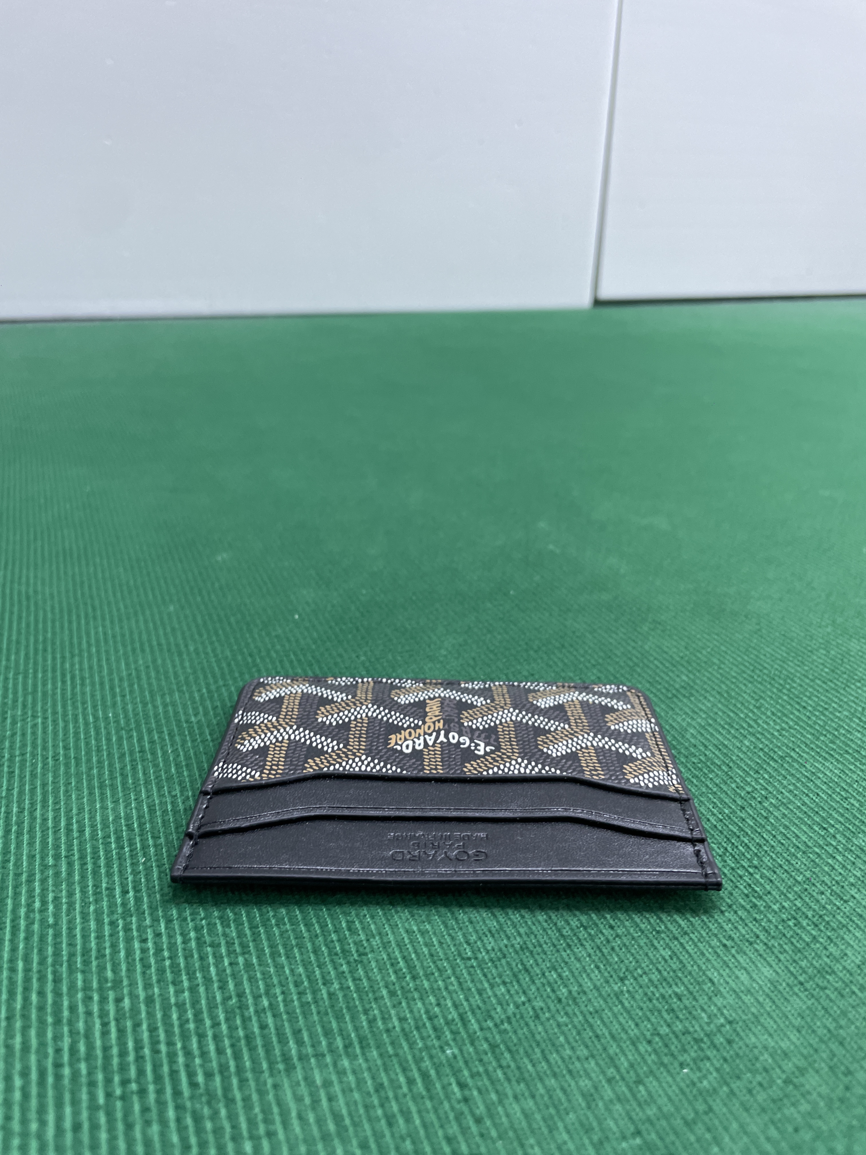 Cartera — foto QC 2 de 128