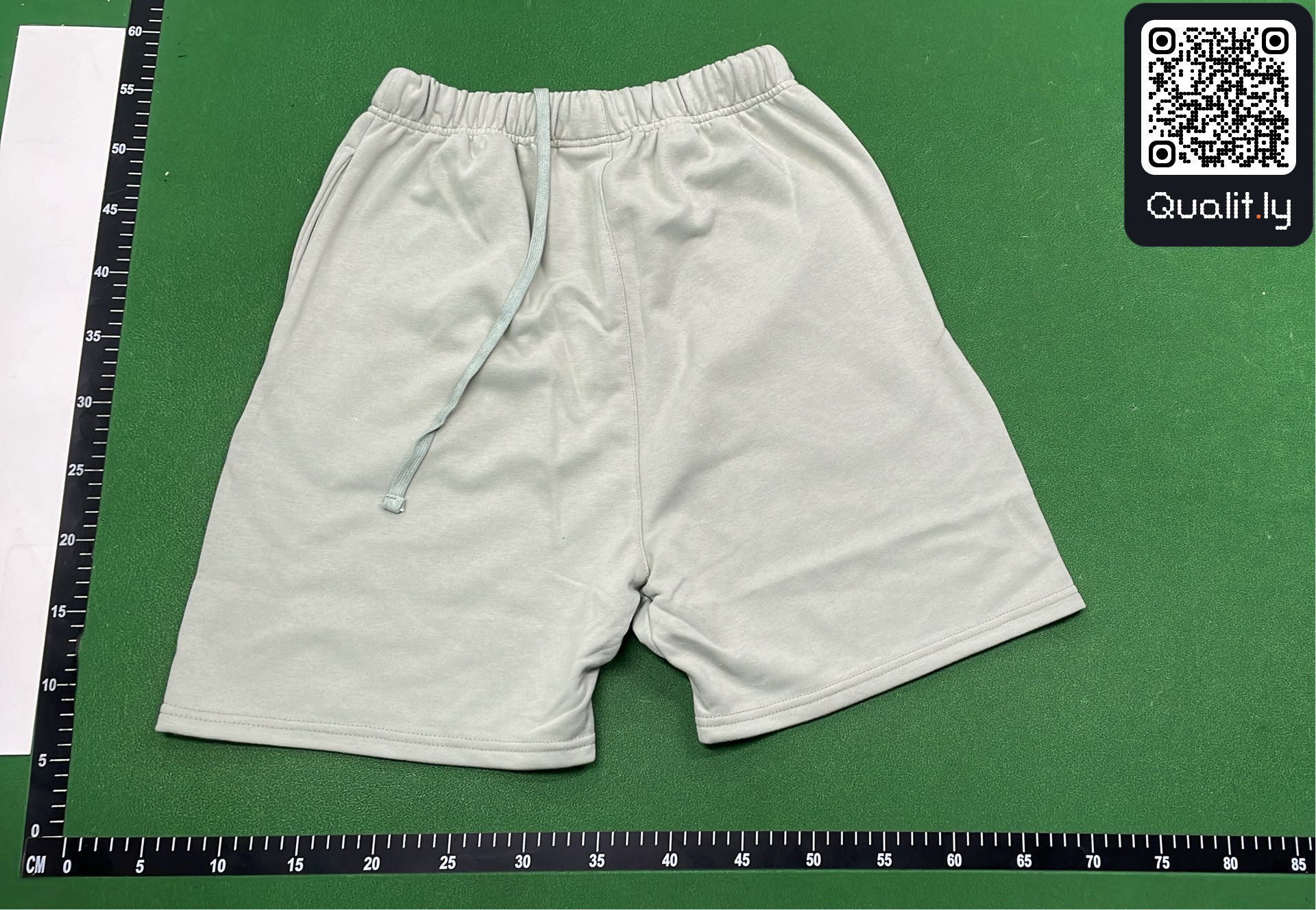 短裤 QC 照片 3 / 4