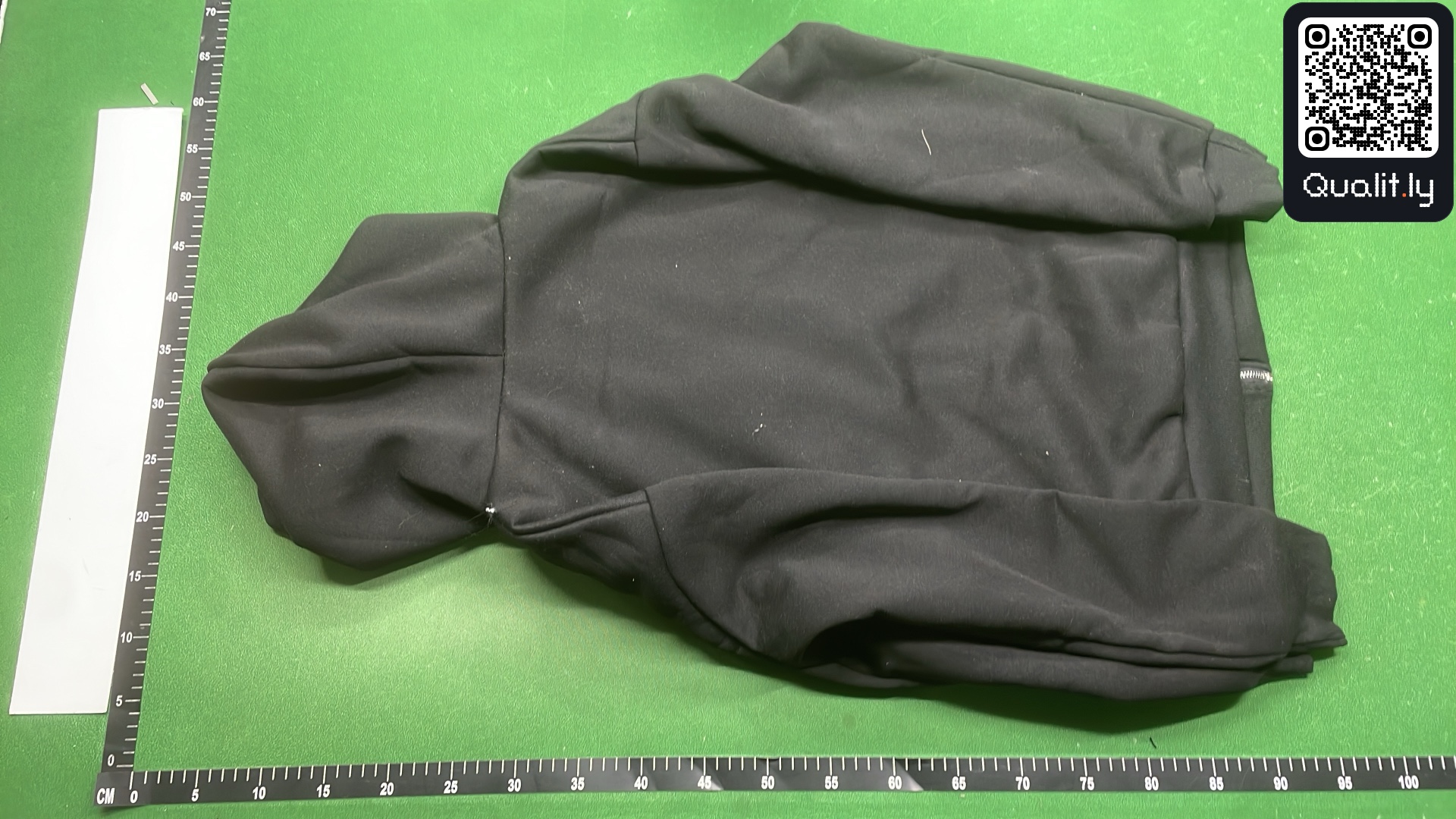Hoodie QC photo 3 of 4