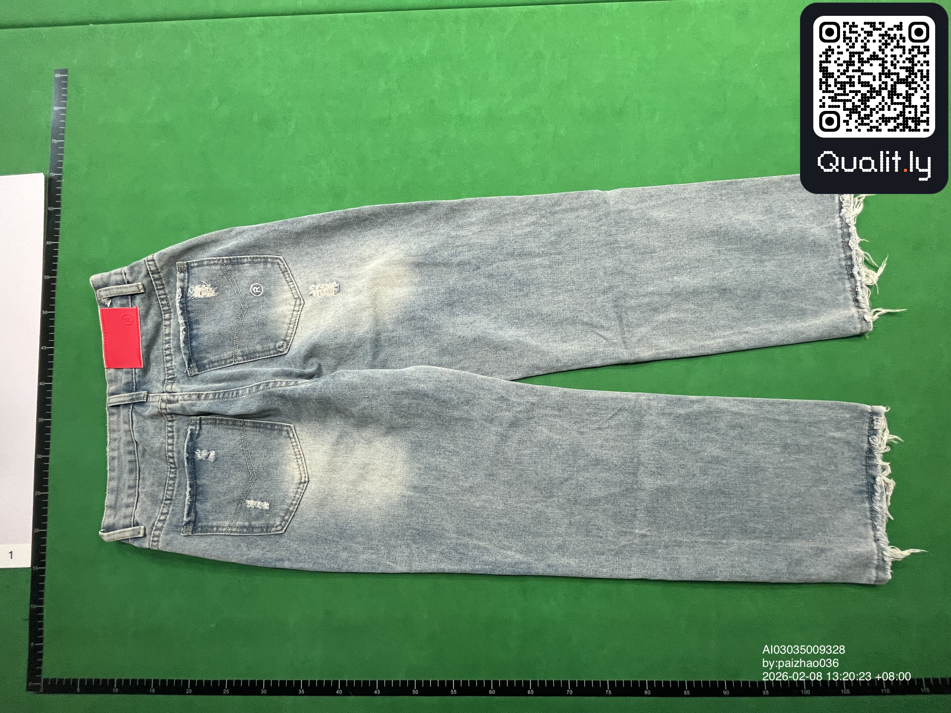 Blugi — fotografie QC 1 din 54