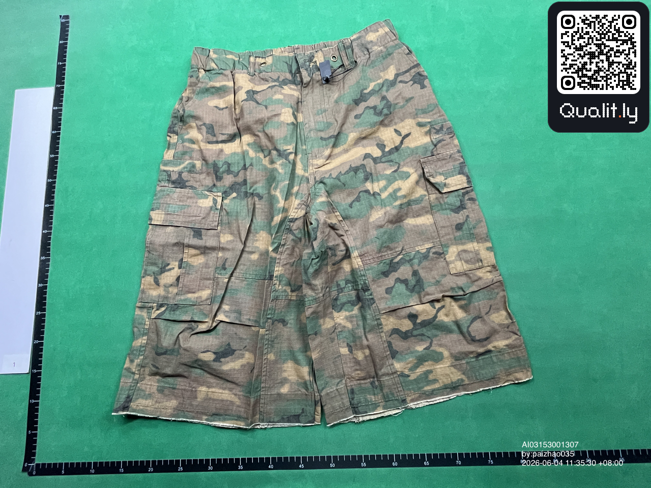 Pantaloncini — foto QC 3 di 4