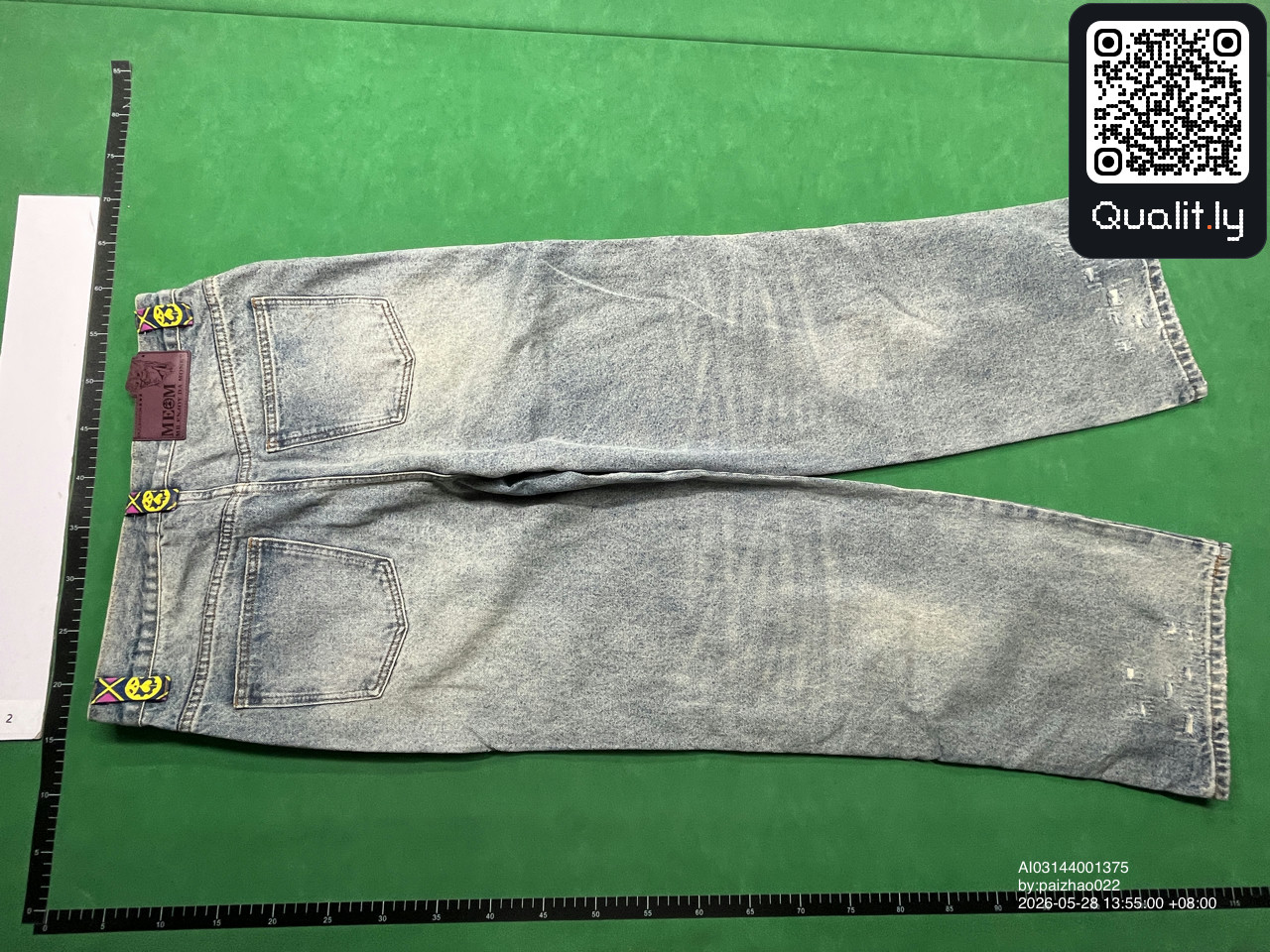 牛仔裤 QC 照片 3 / 10