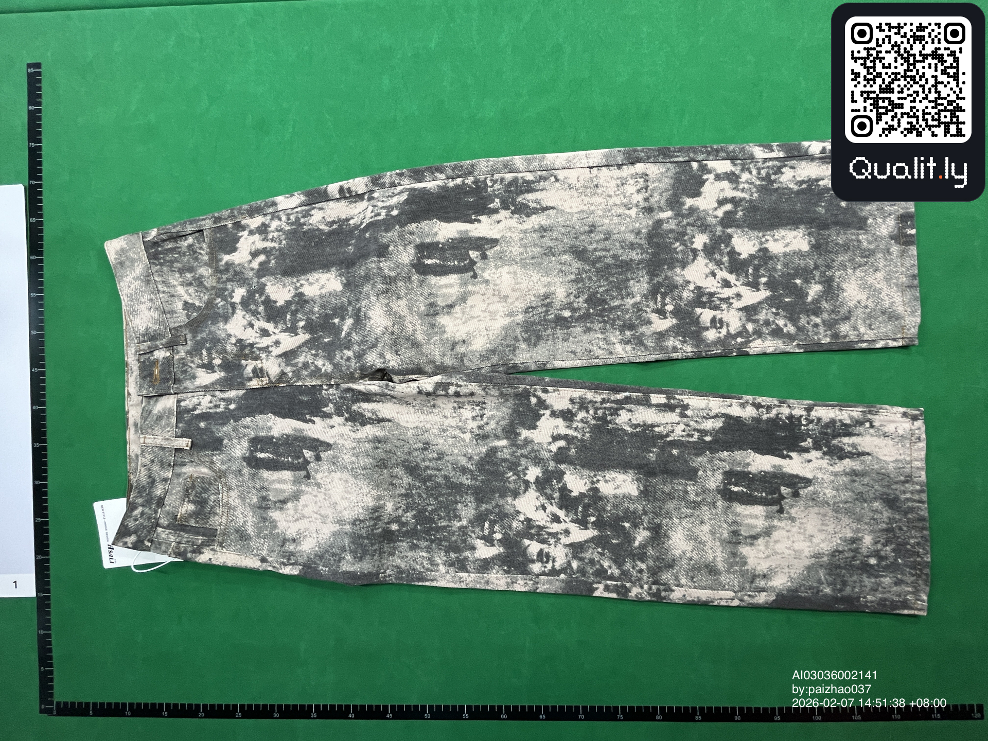 Jeans — QC-foto 3 av 16