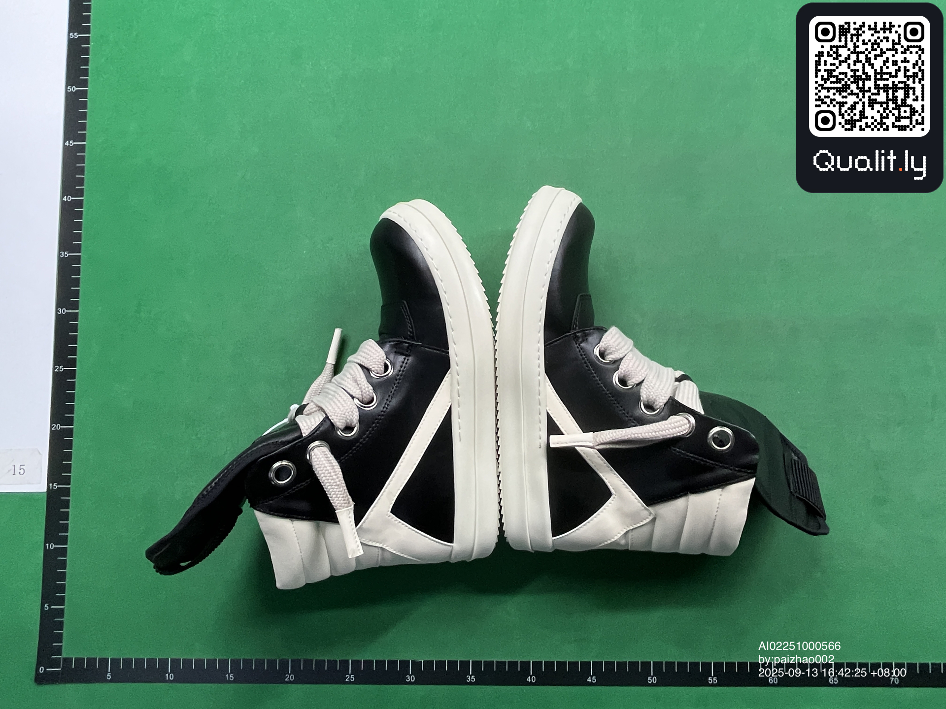 Sneakers — QC-foto 2 av 12