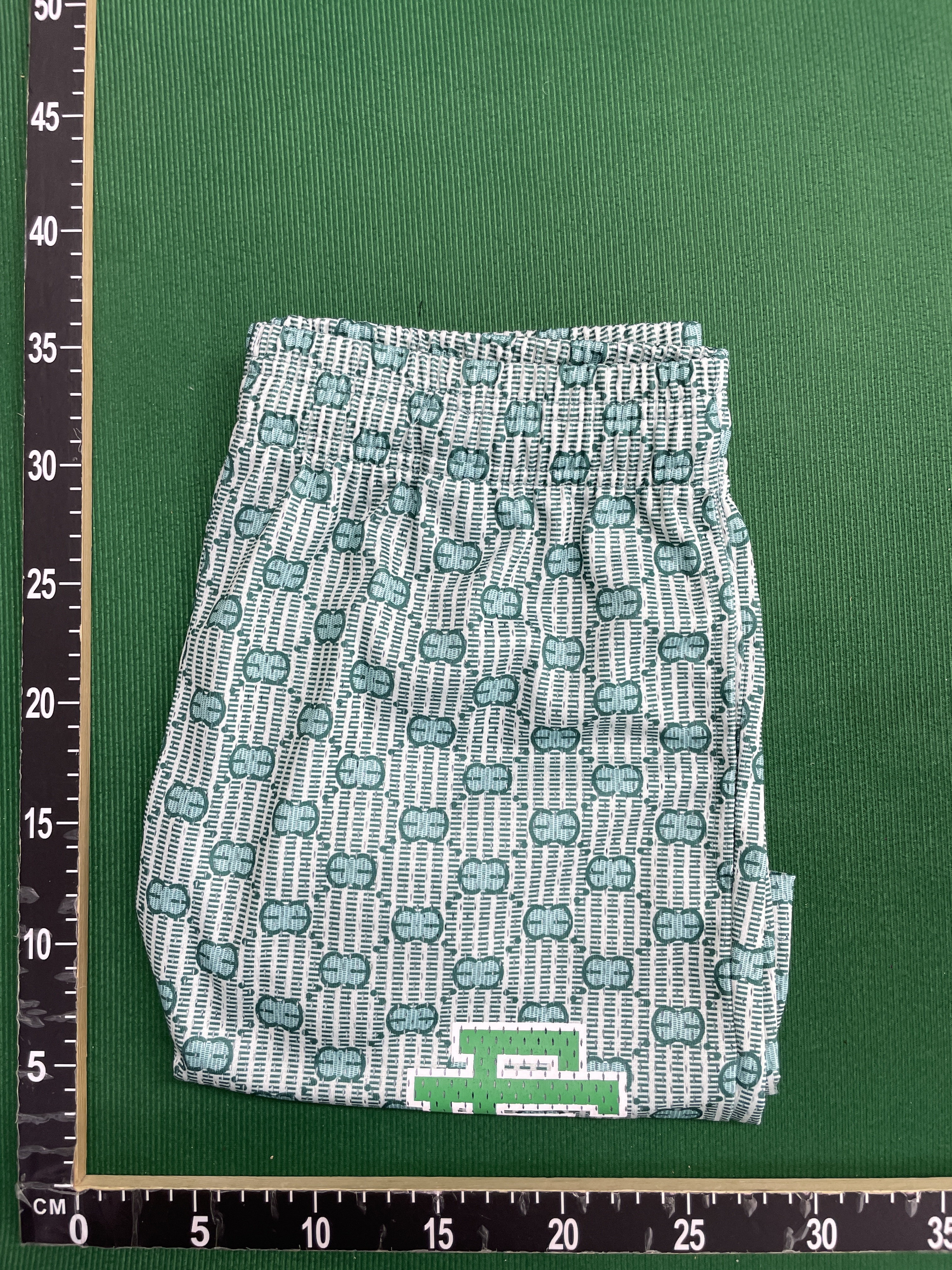 Shorts QC photo 1 of 9