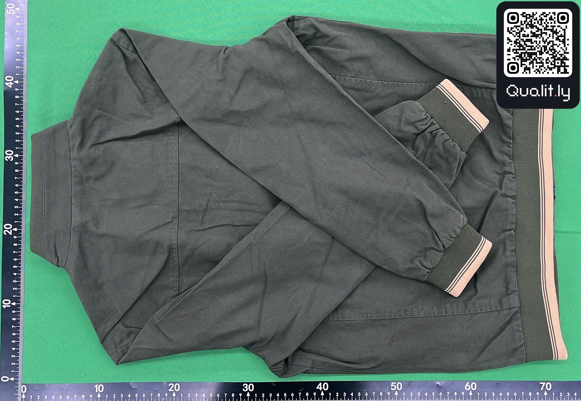 Jacket QC photo 3 of 4