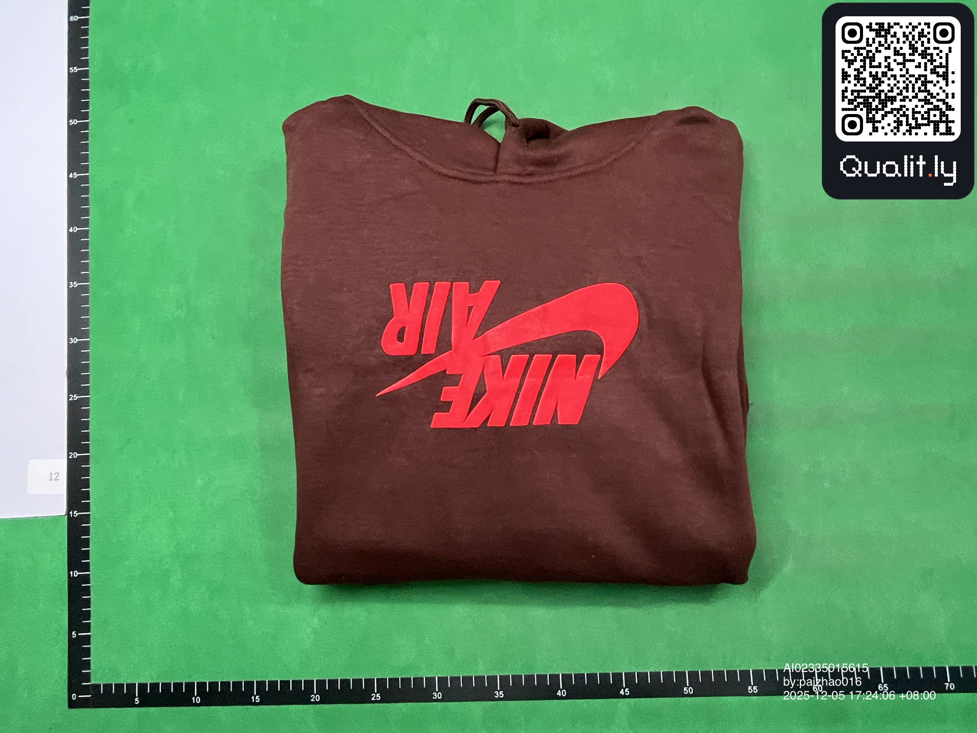 Bluza z kapturem — zdjęcie QC 1 z 12