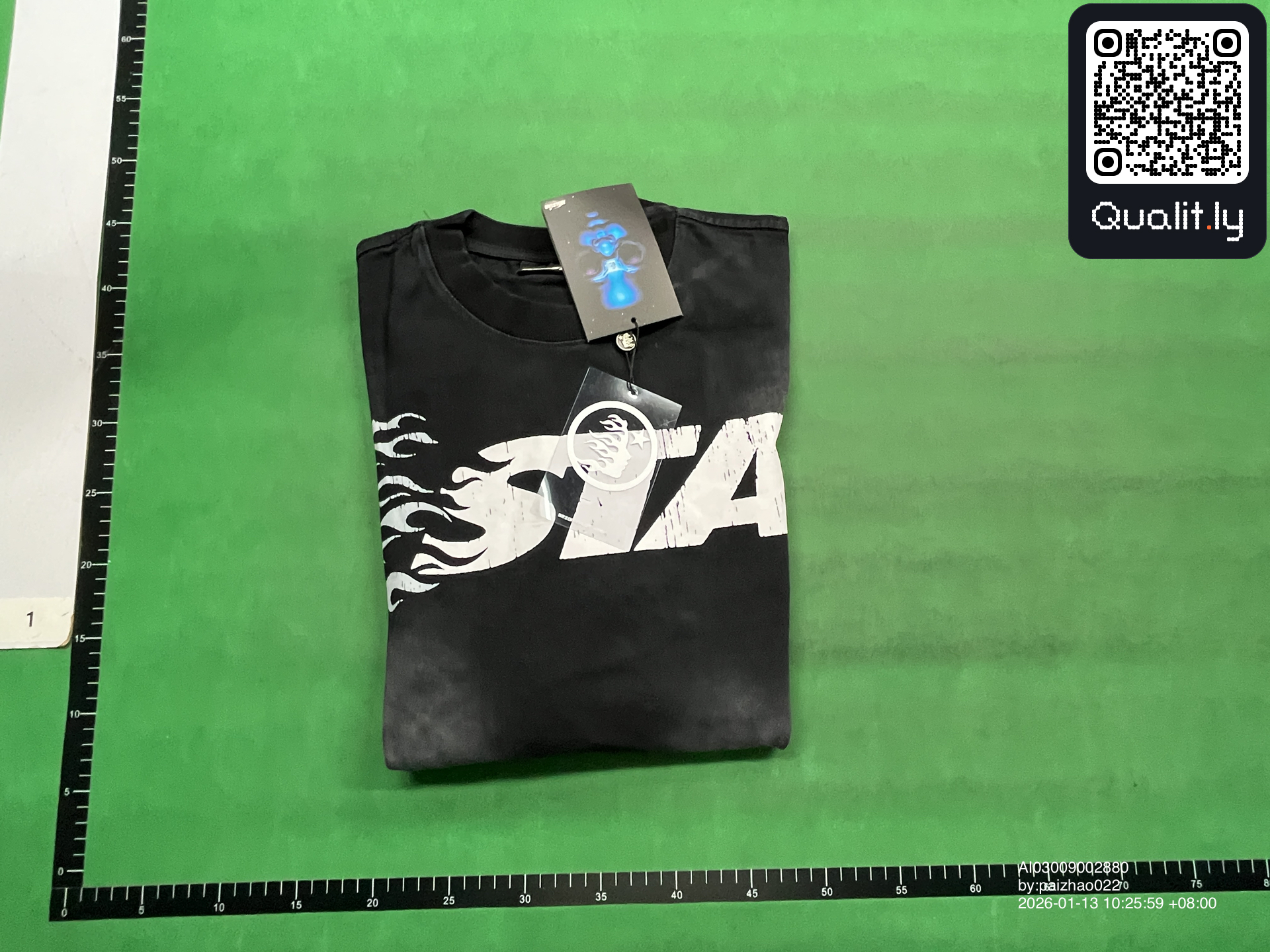 Sweatshirt QC photo 1 of 4
