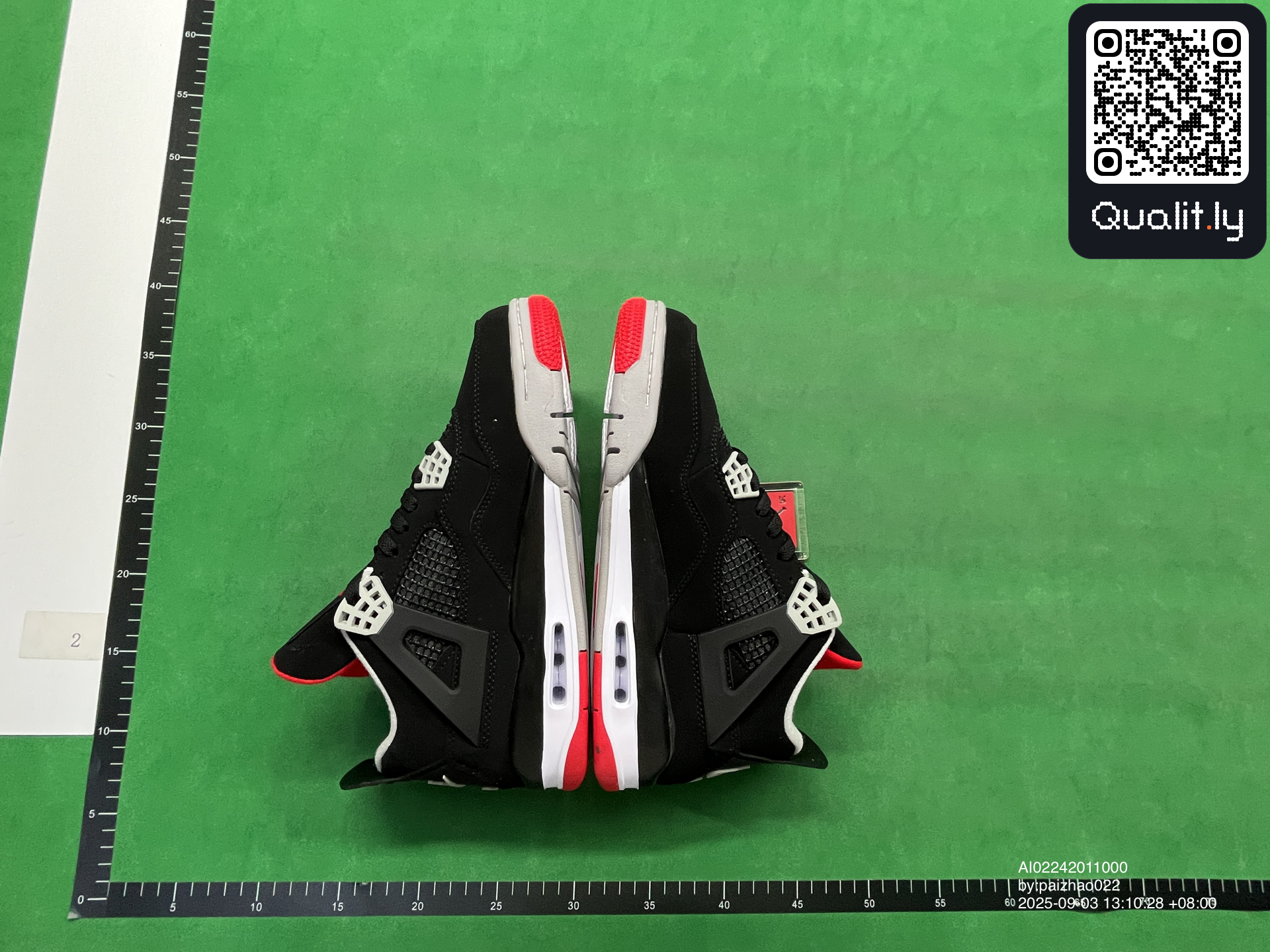 Sneakers — foto QC 3 di 6