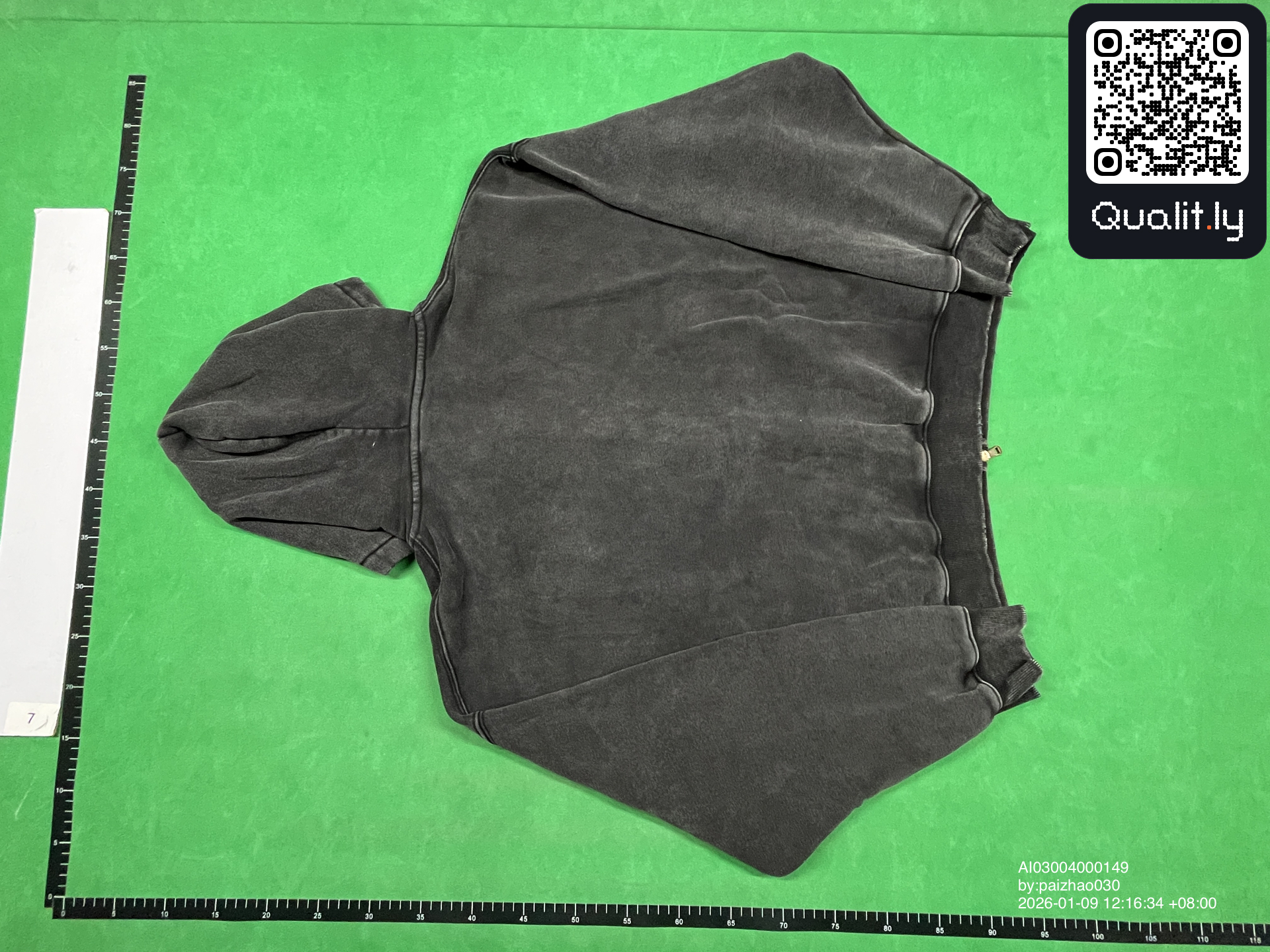 Sudadera con capucha — foto QC 2 de 12