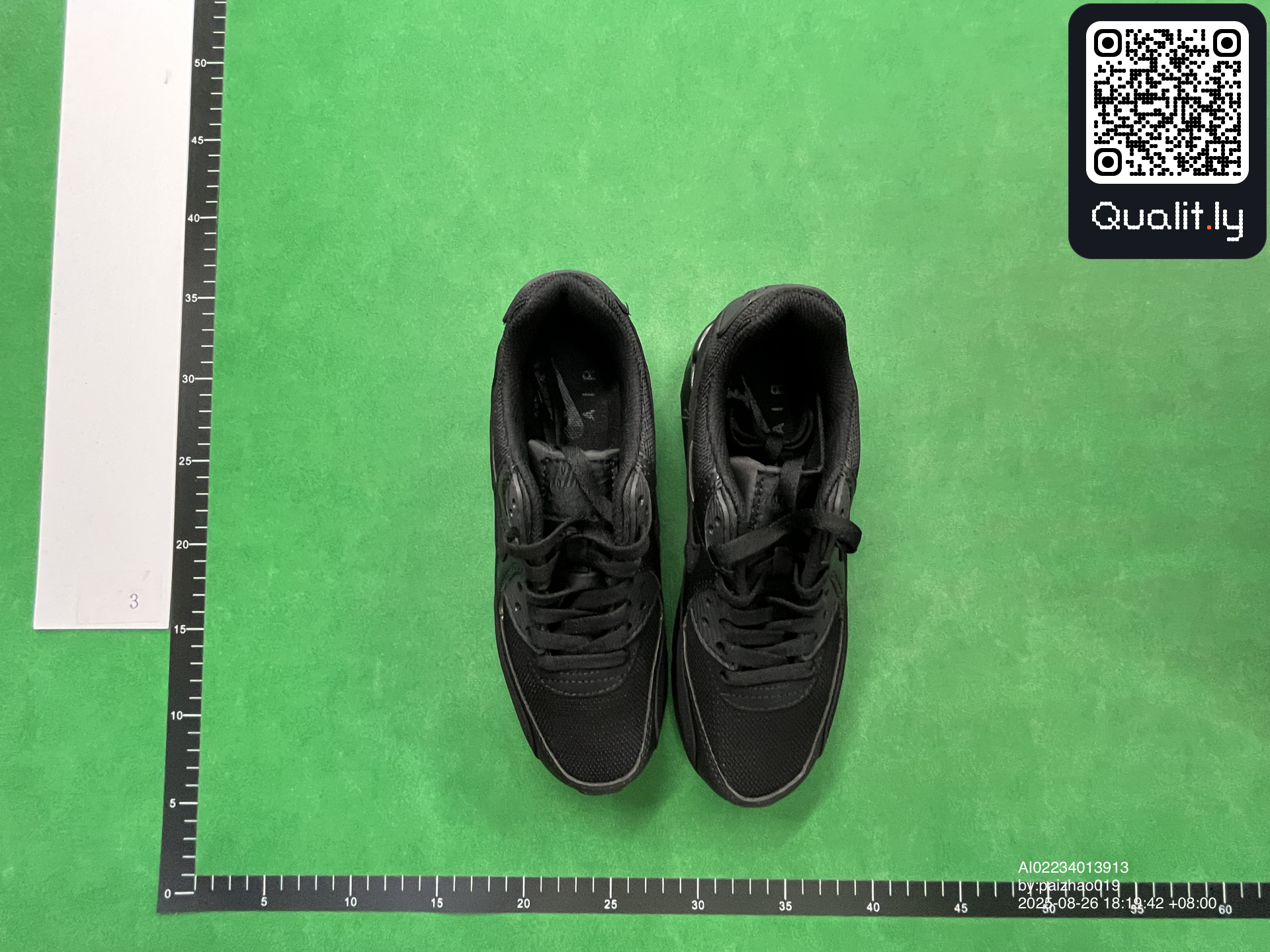 球鞋 QC 照片 1 / 6