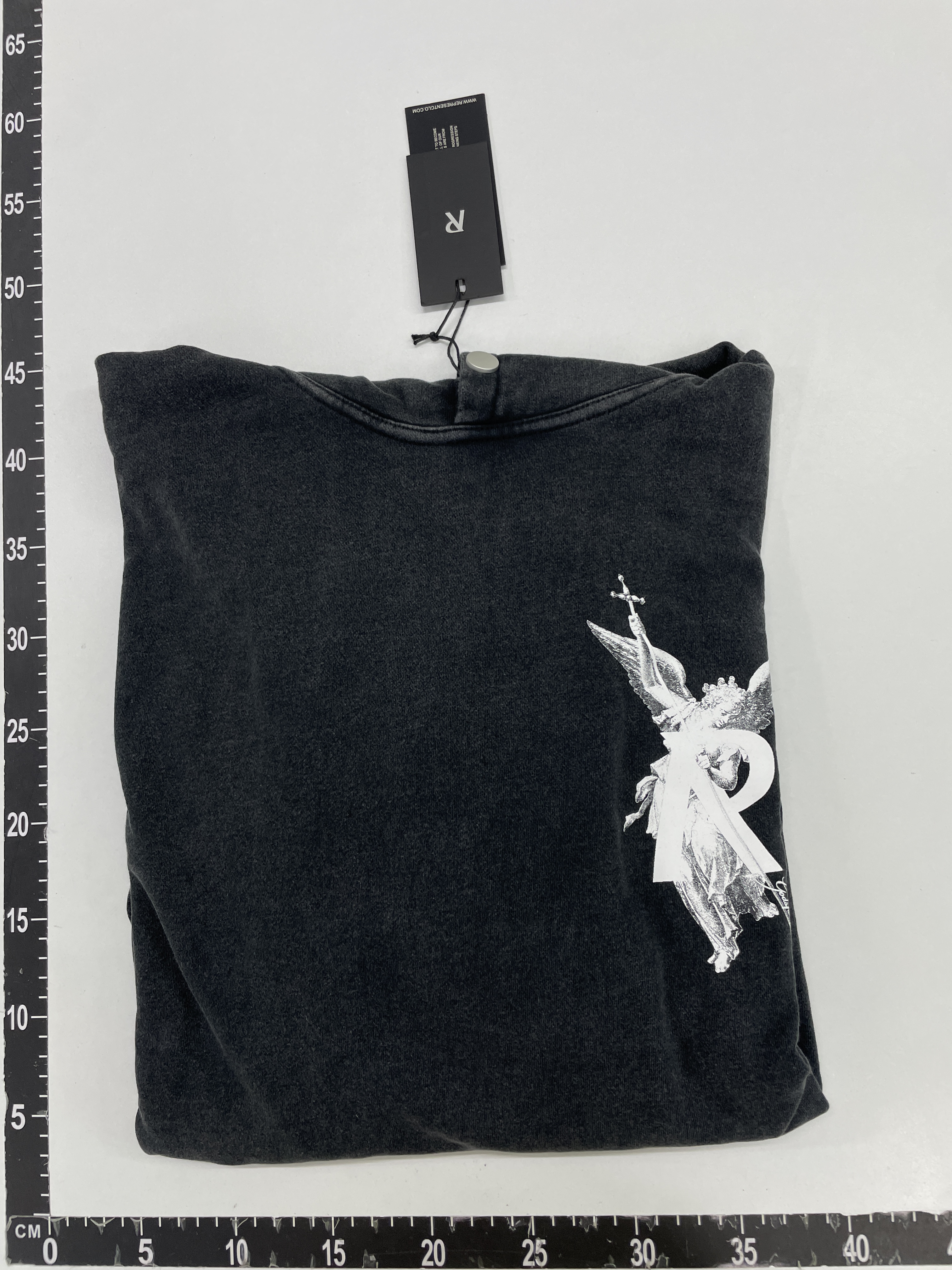 Hoodie QC photo 3 of 128