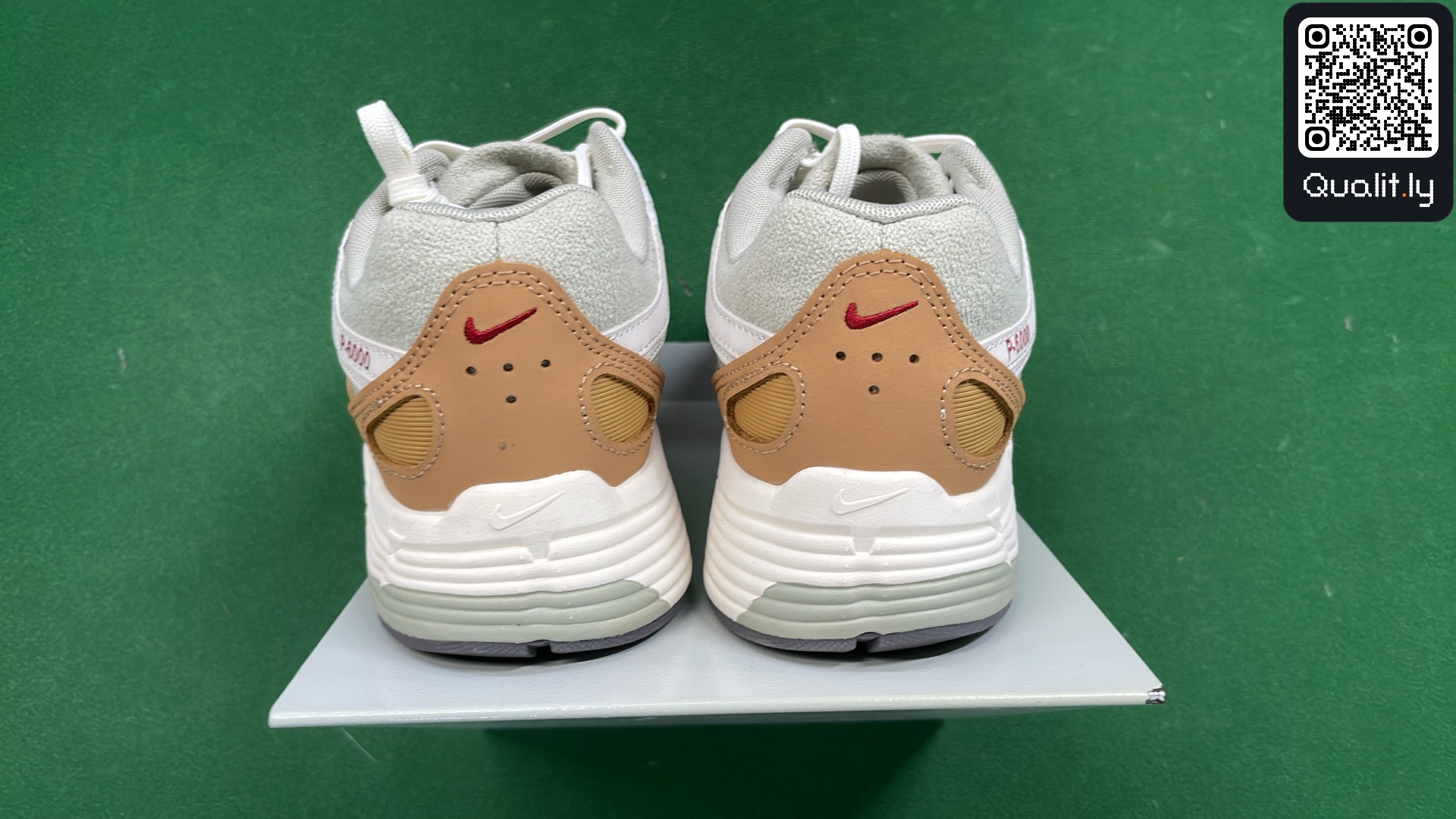 Sneaker — QC-Foto 3 von 6