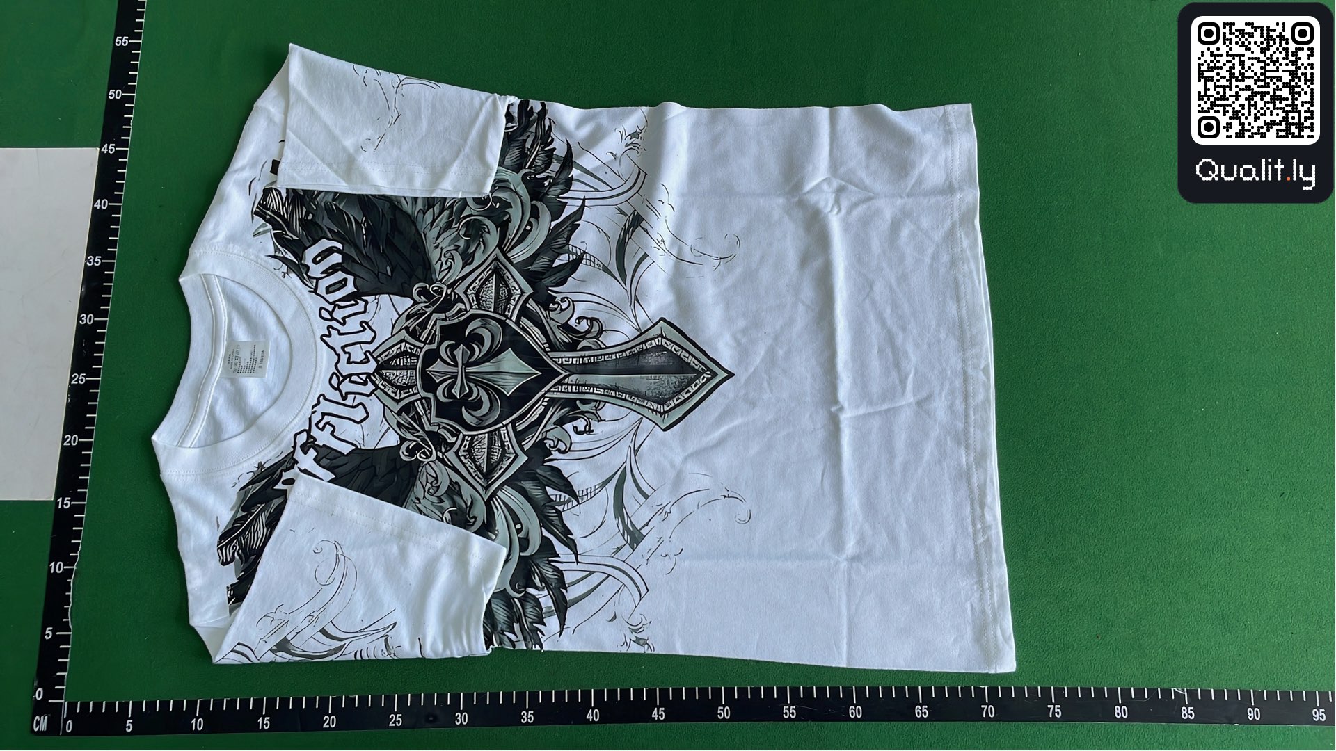 T-shirt — QC-foto 2 av 4