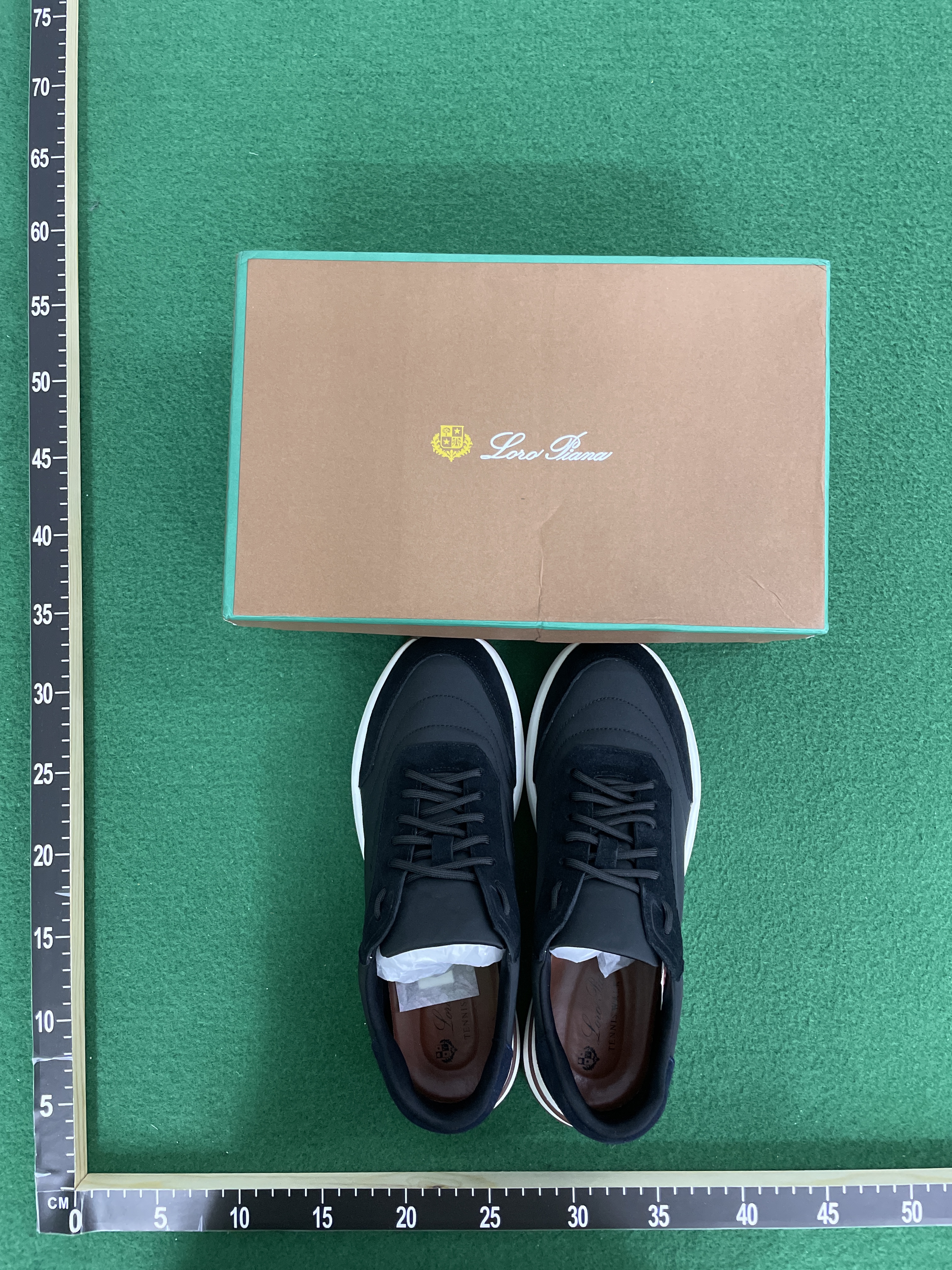Sneakers — foto QC 2 di 57