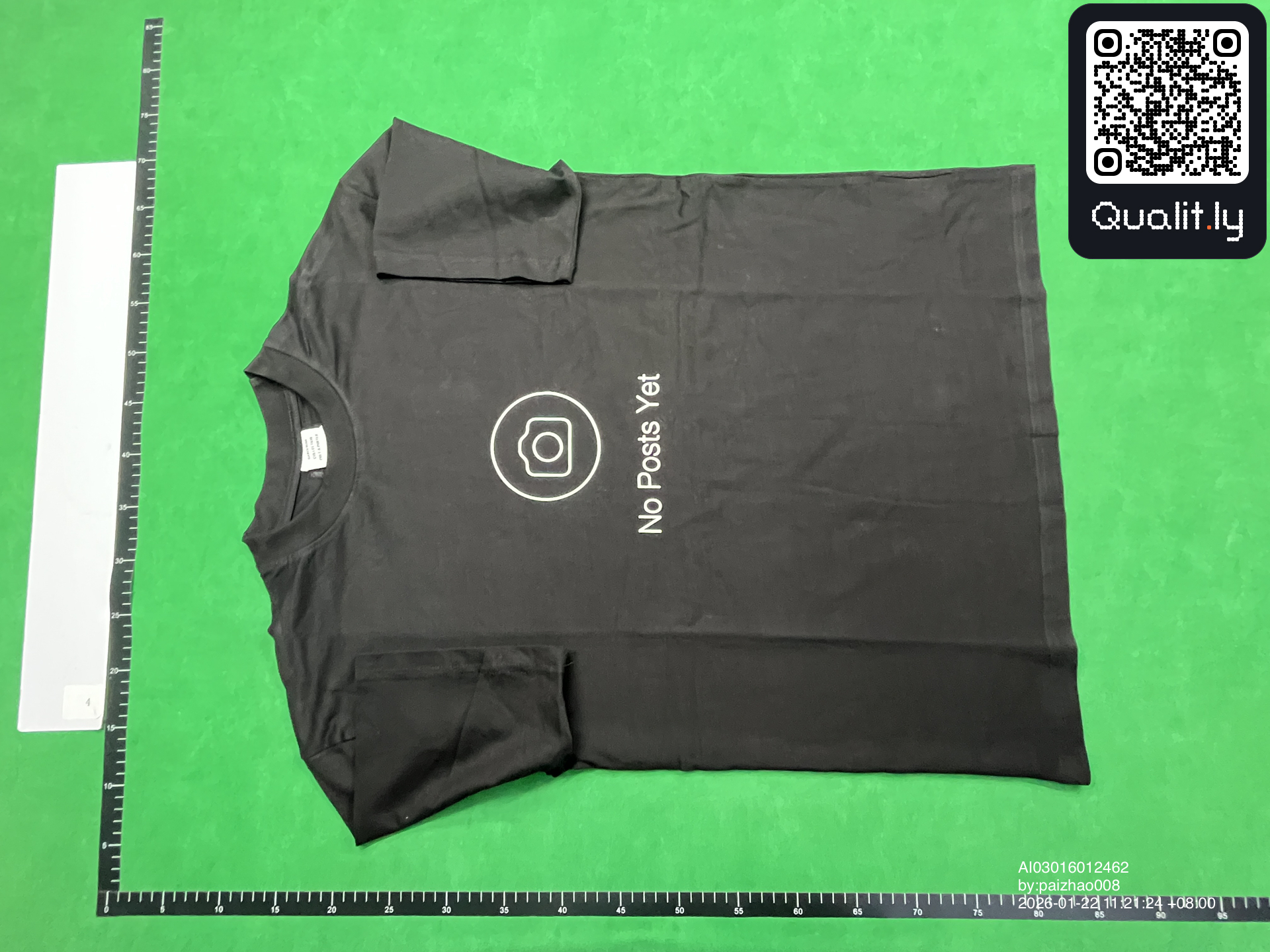T-Shirt — QC-Foto 3 von 12