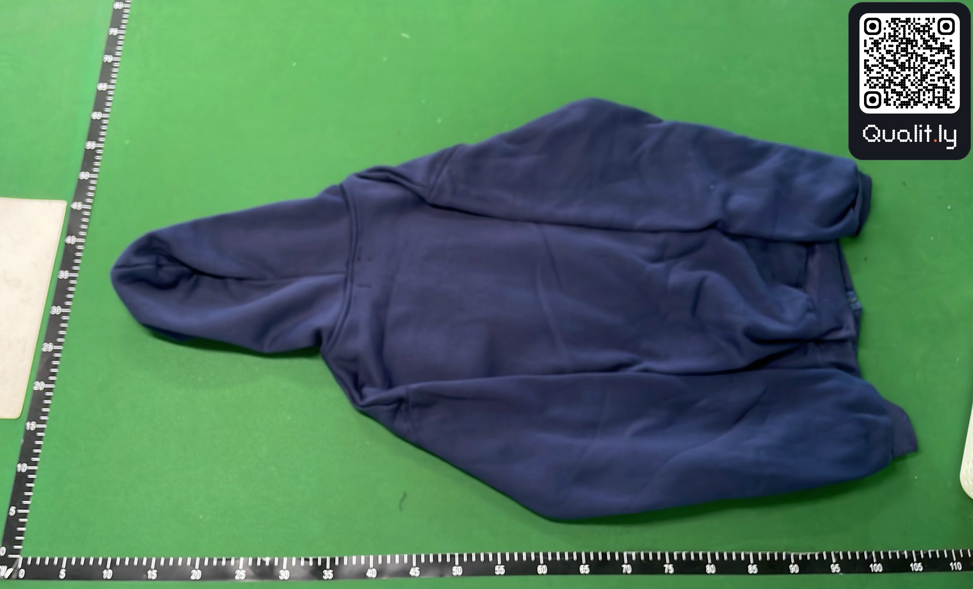 Hoodie QC photo 3 of 12