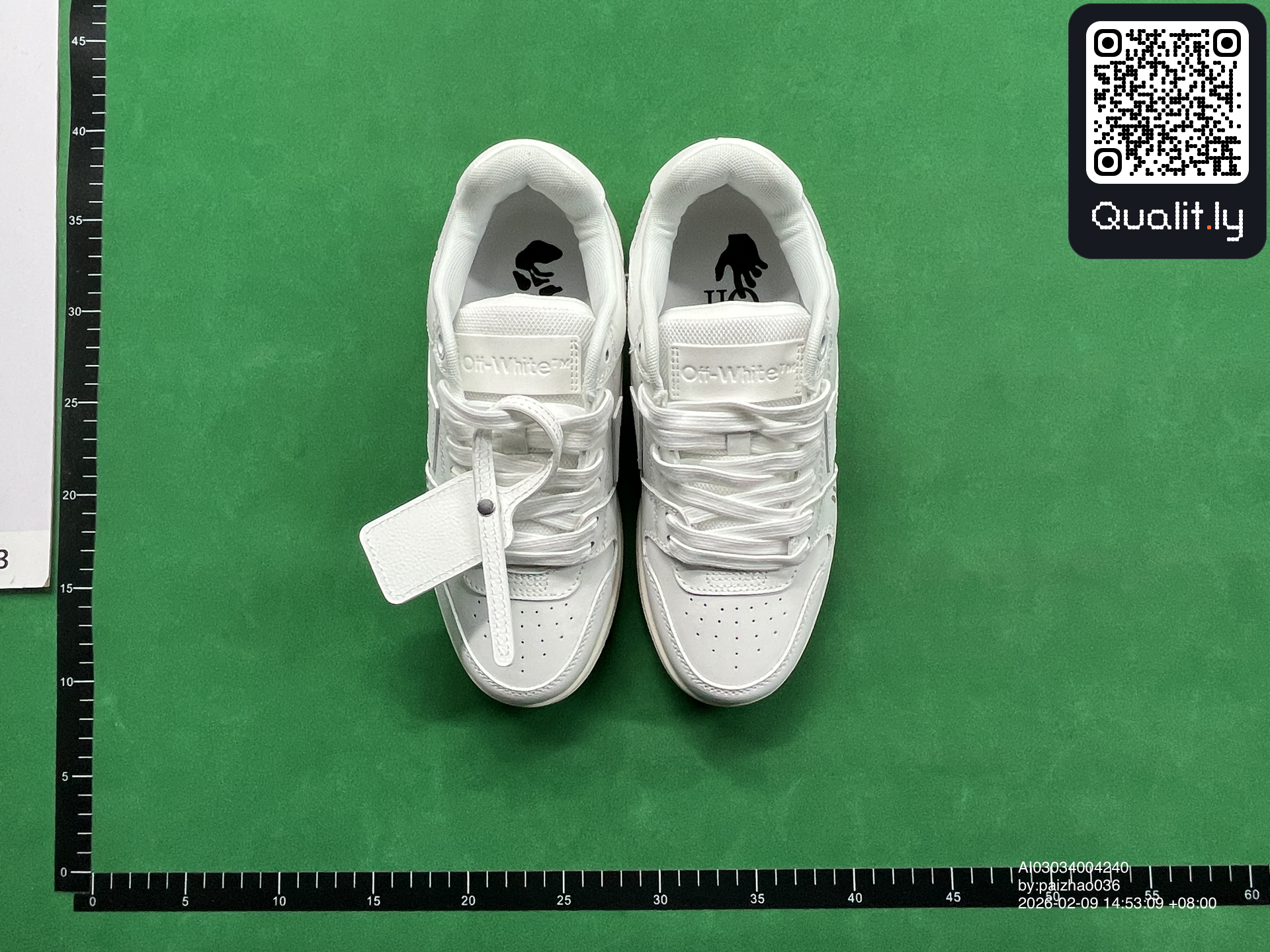 Sneakers — QC-foto 1 av 20