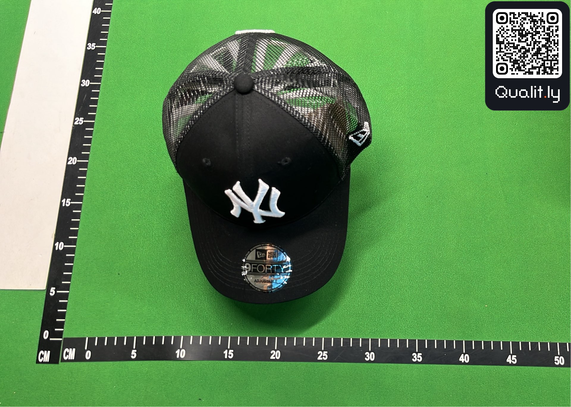 Pet — QC-foto 1 van 3