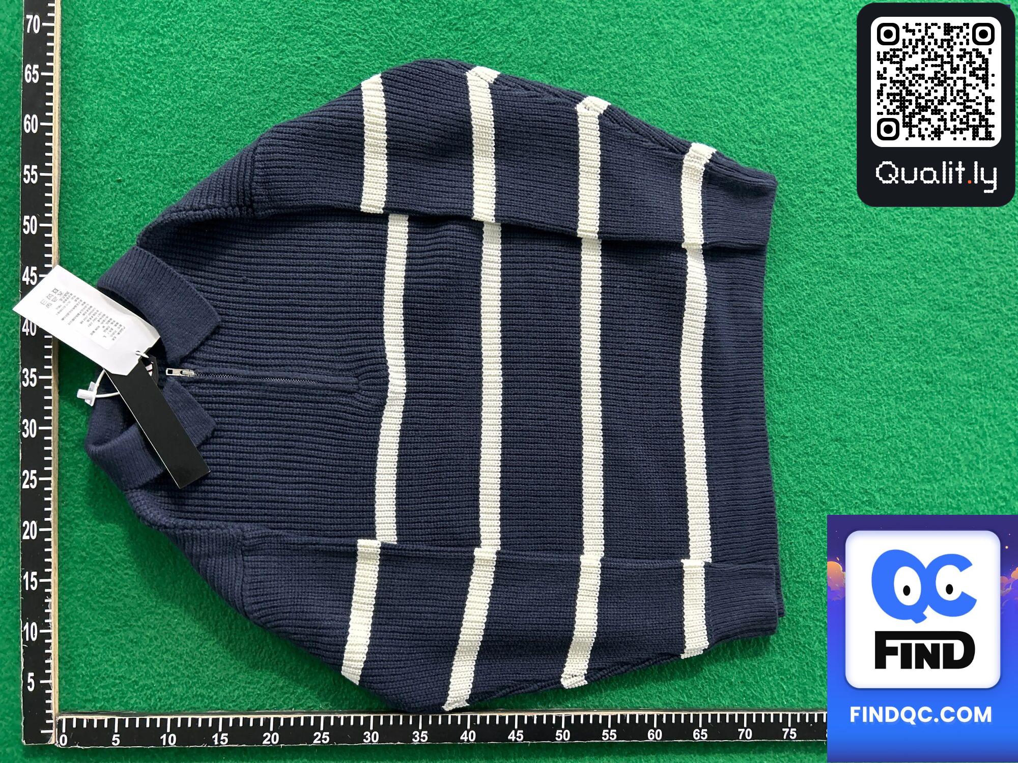 Sweater QC photo 2 of 20