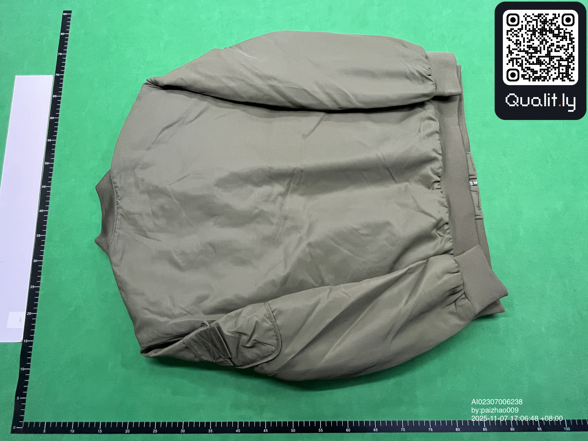 Jacke — QC-Foto 2 von 4