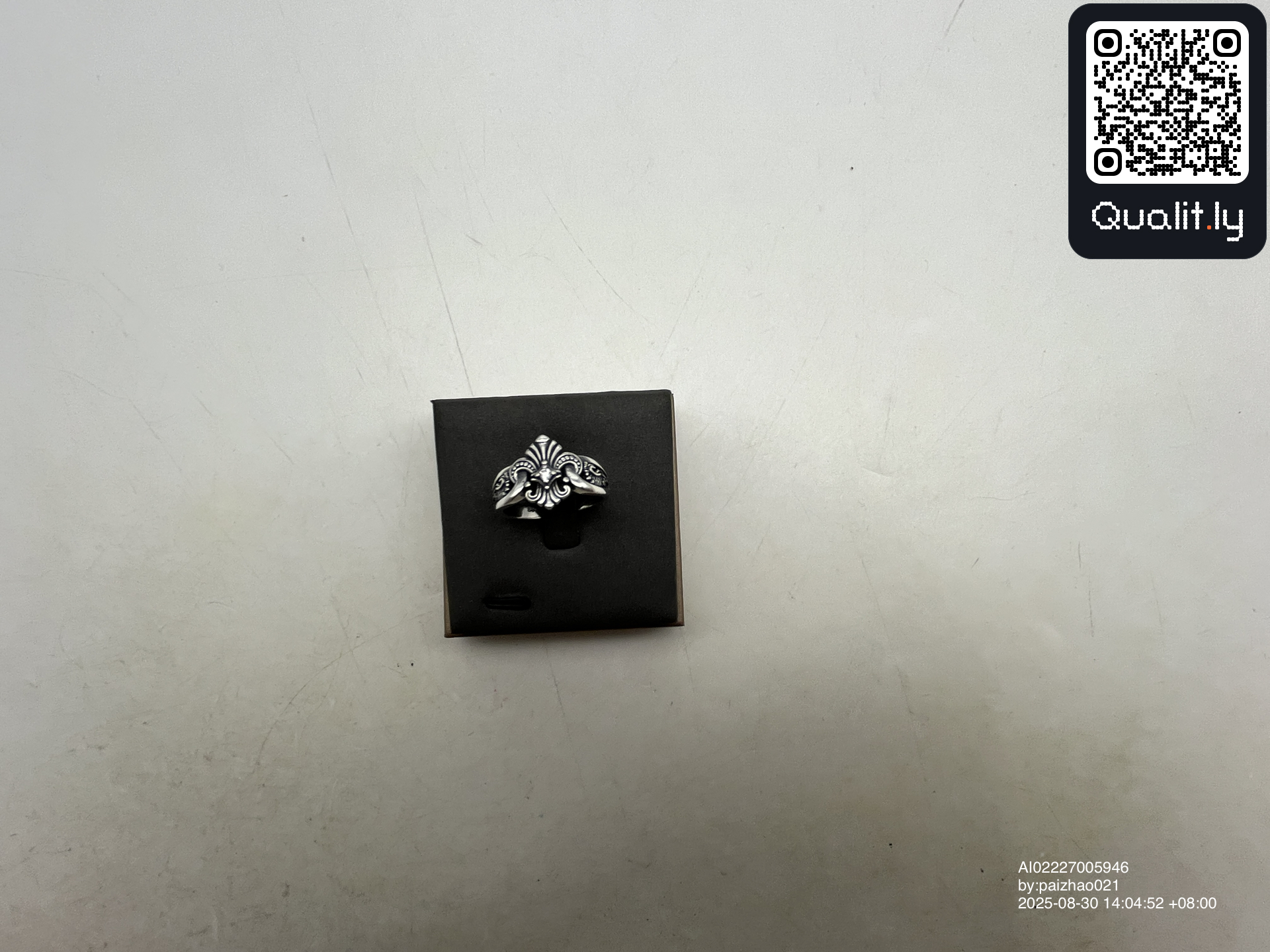 Joya — foto QC 3 de 3