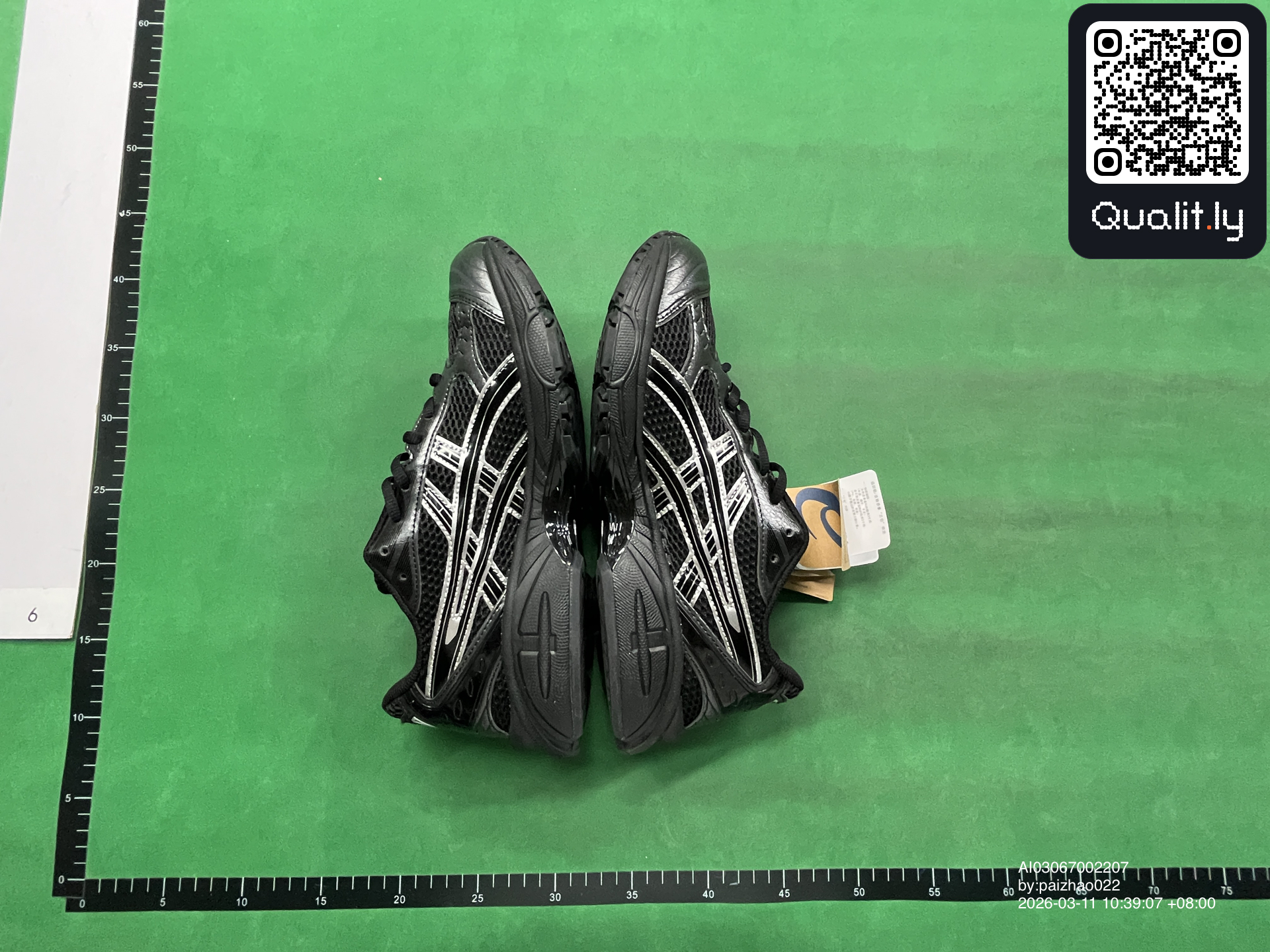 Sneaker — QC-Foto 3 von 6