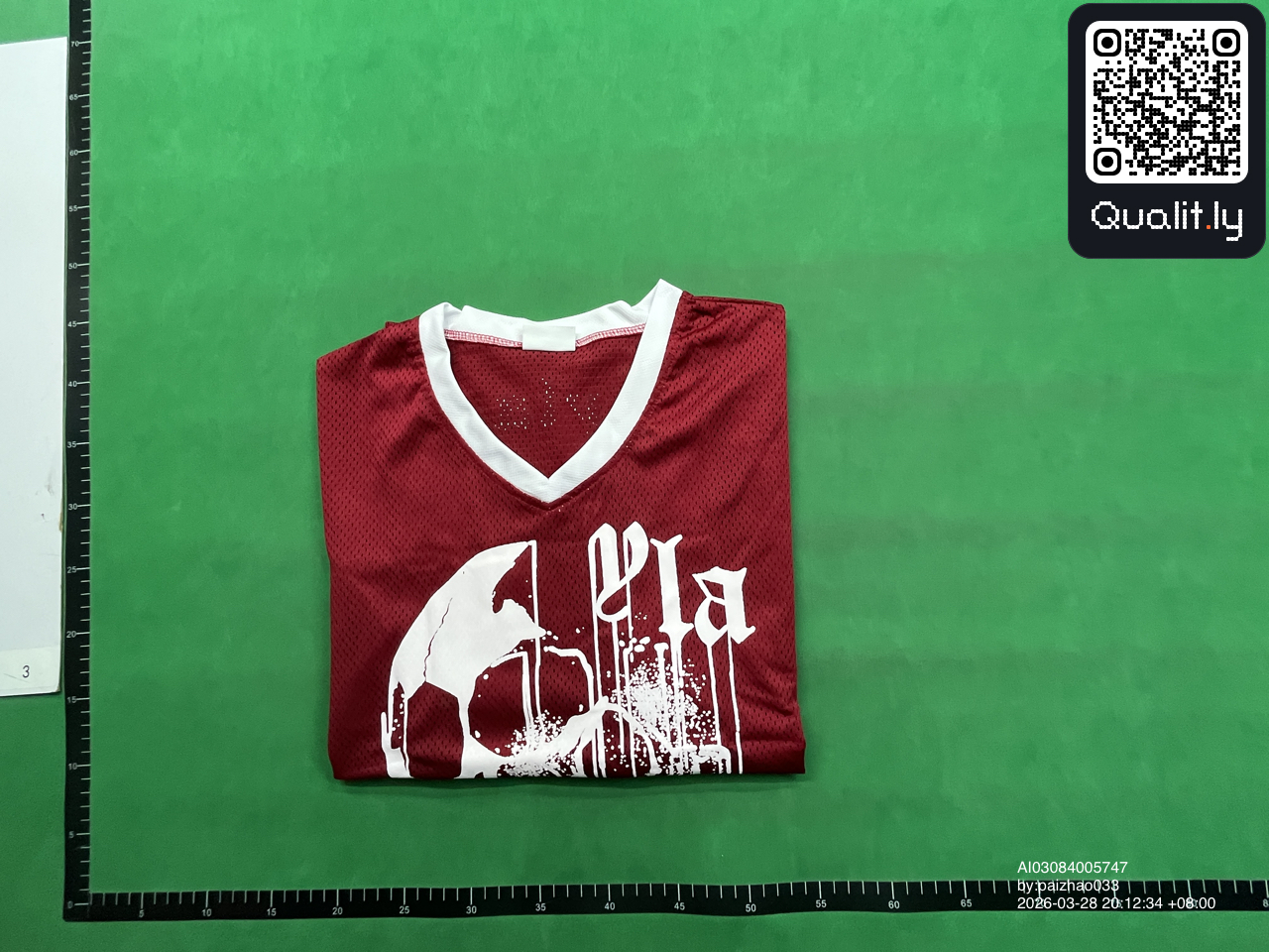 Camiseta — foto QC 3 de 14