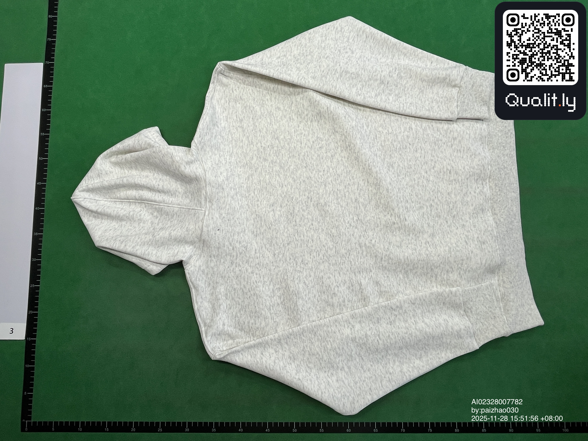 Sudadera — foto QC 2 de 4