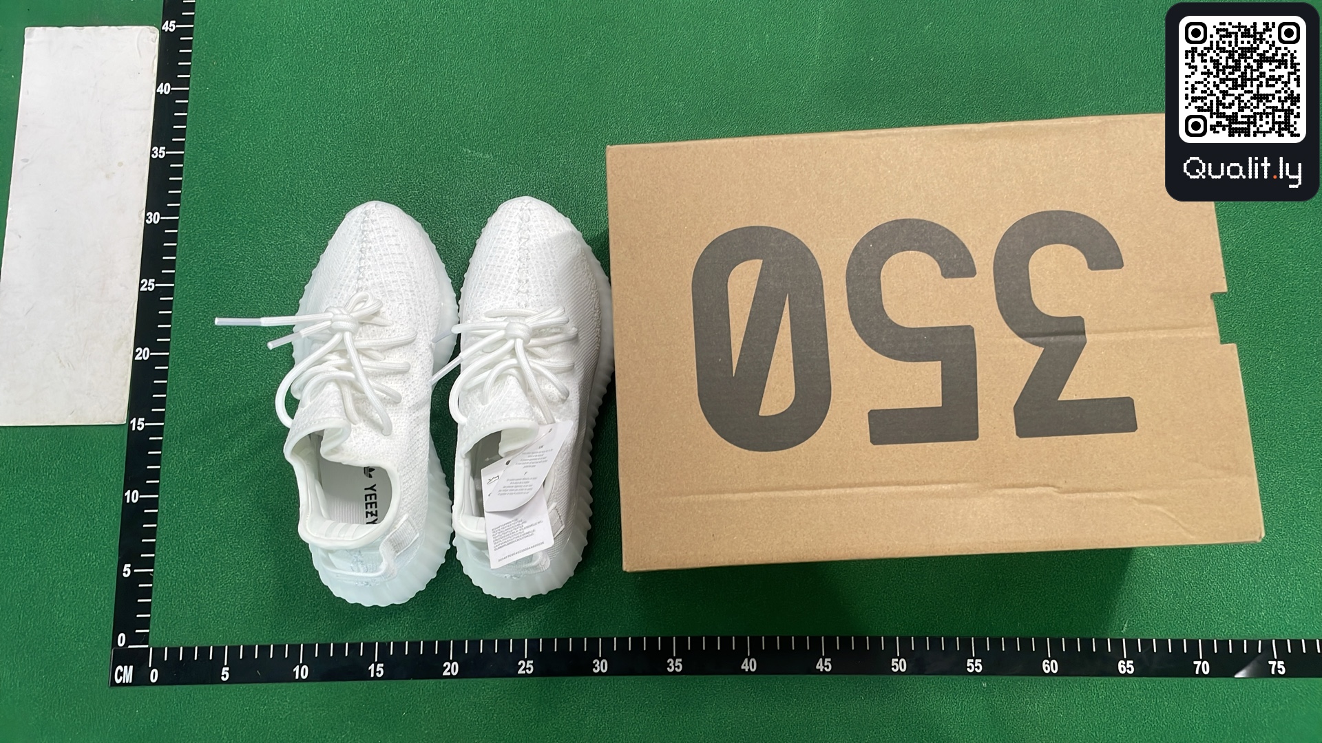 Sneaker — QC-Foto 1 von 160