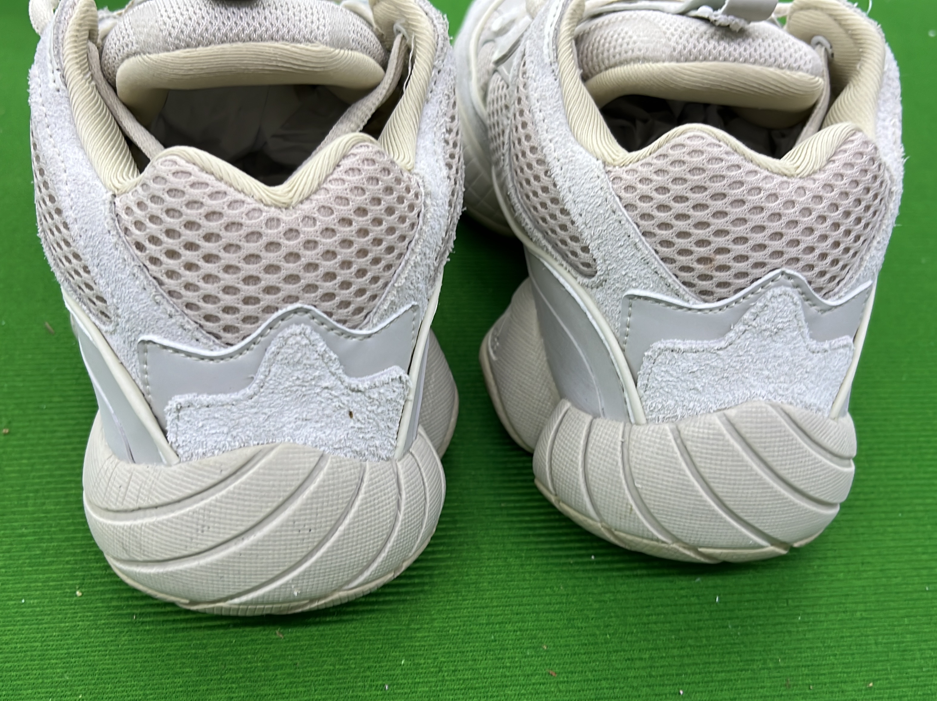 Sneakers QC photo 2 of 6