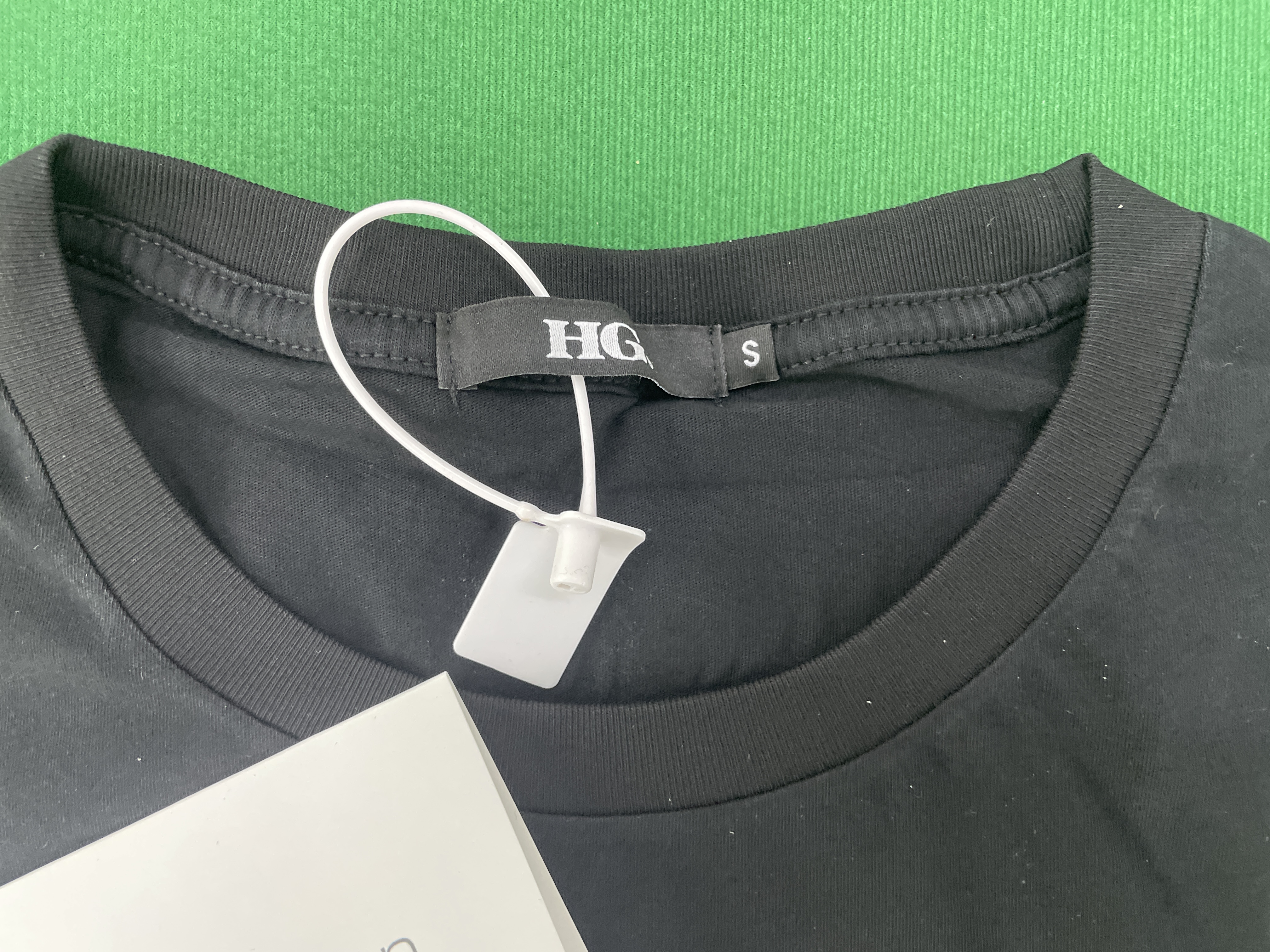T-shirt — foto QC 2 de 32