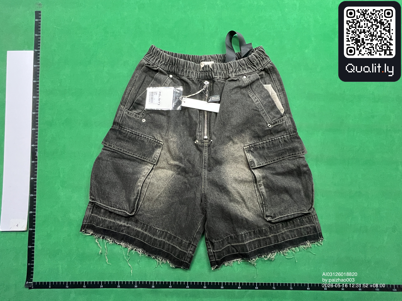 Jeans — QC-foto 2 av 26