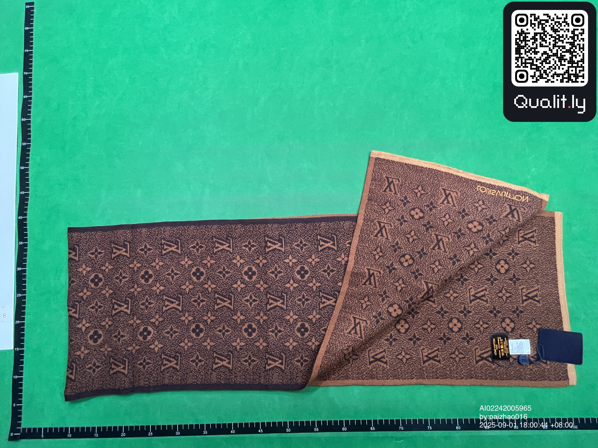 Căciulă — fotografie QC 2 din 29