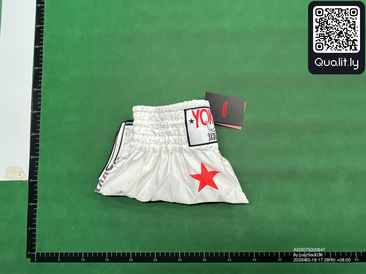 Pantalón corto — foto QC 1 de 8