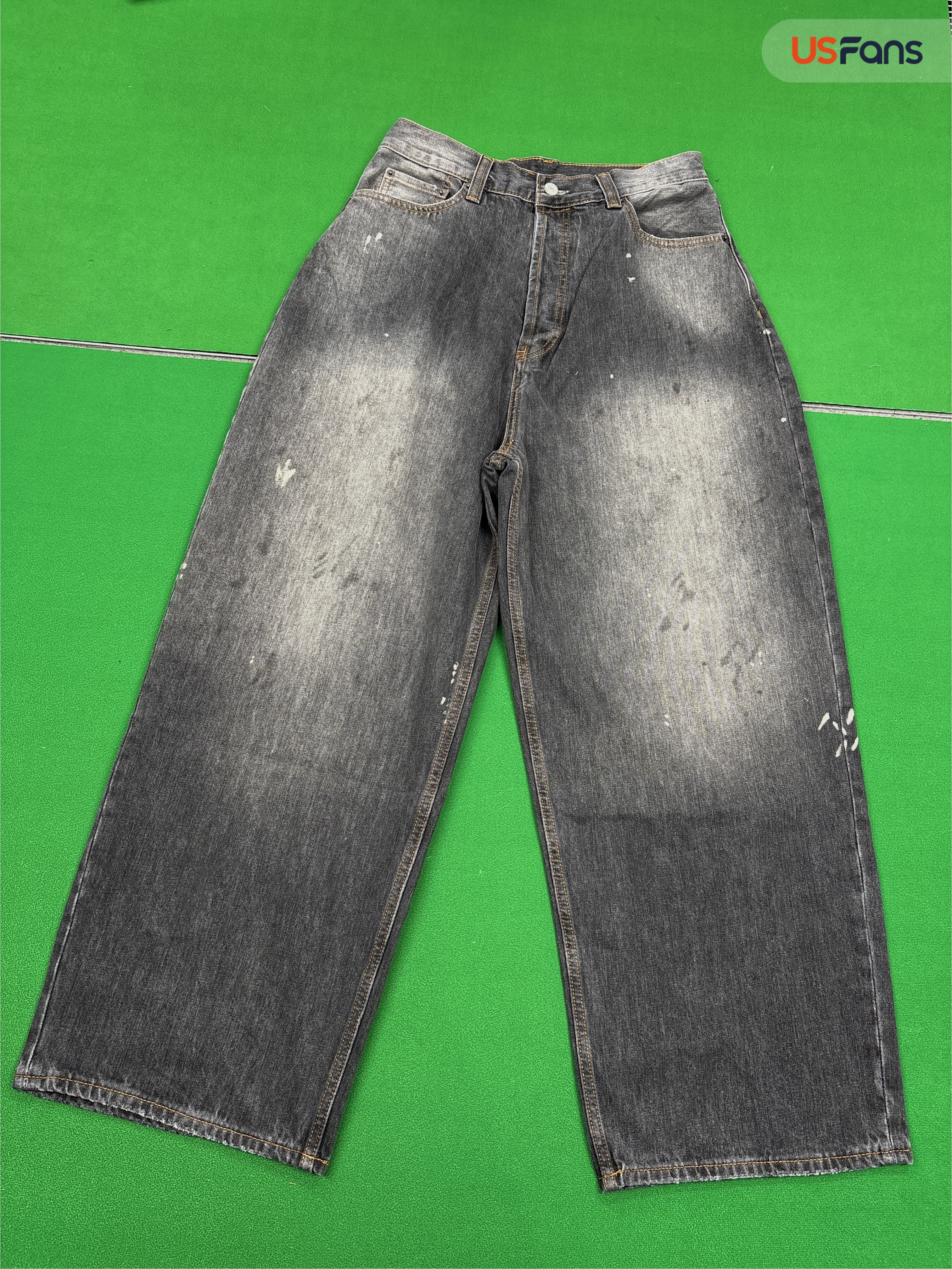 Jeans — QC-foto 2 av 4
