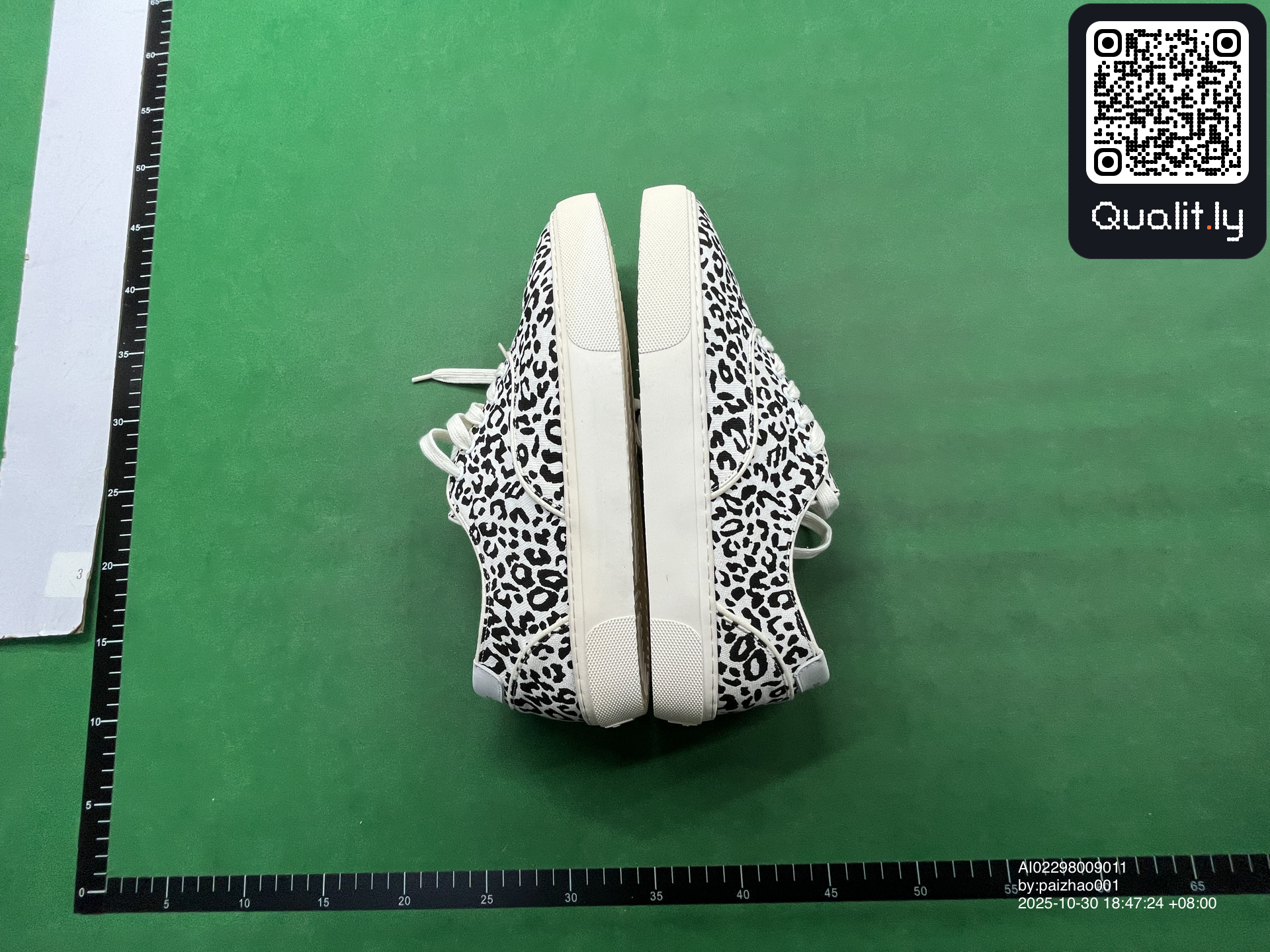 球鞋 QC 照片 2 / 6